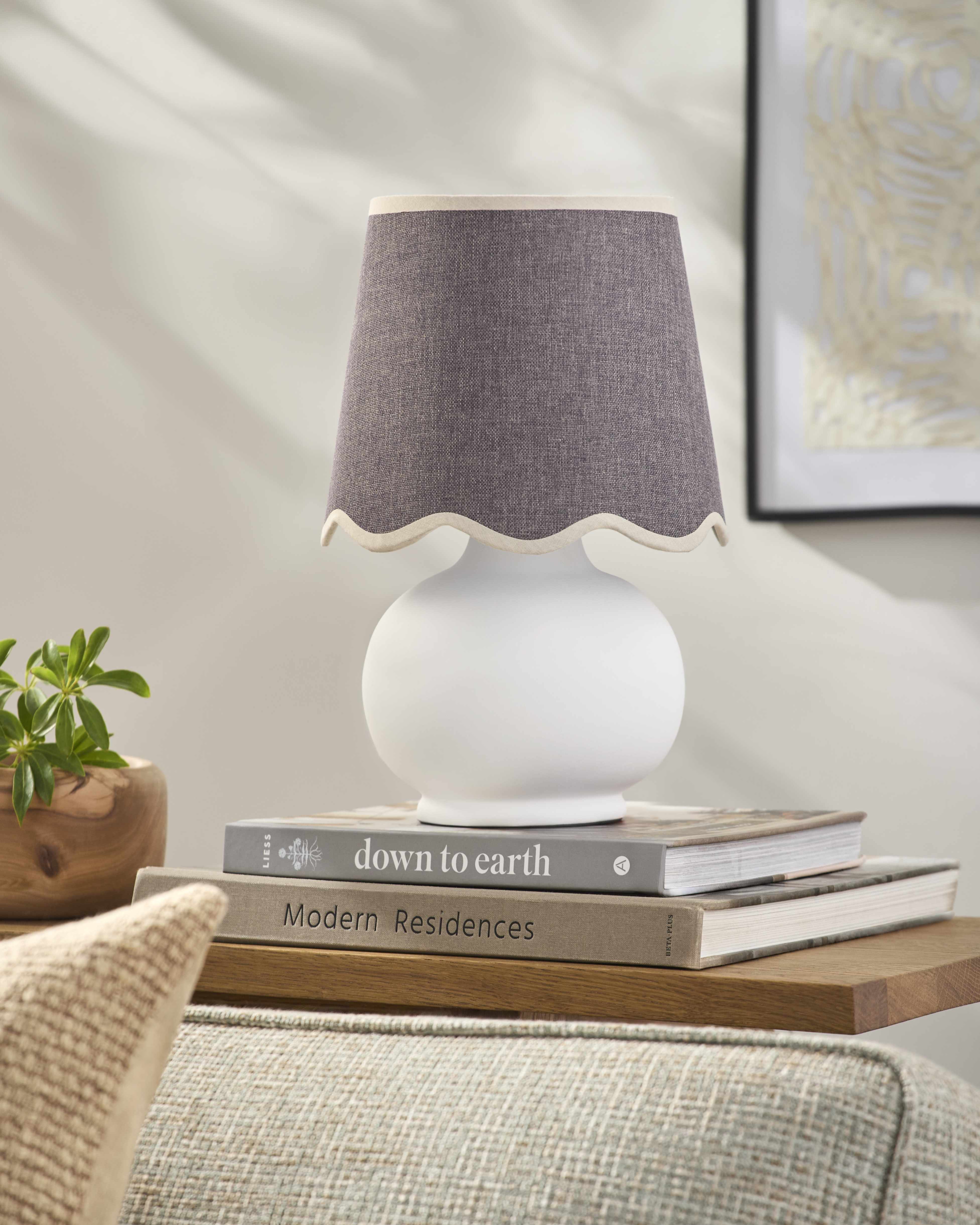 Theisseil Table Lamp-1