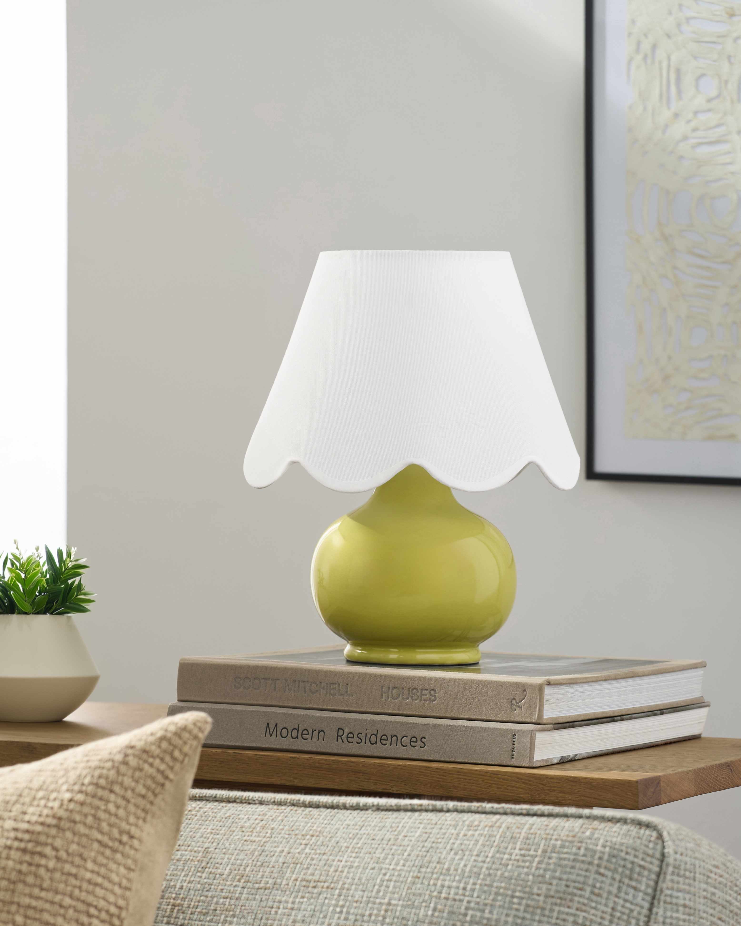 Theisseil Table Lamp-1