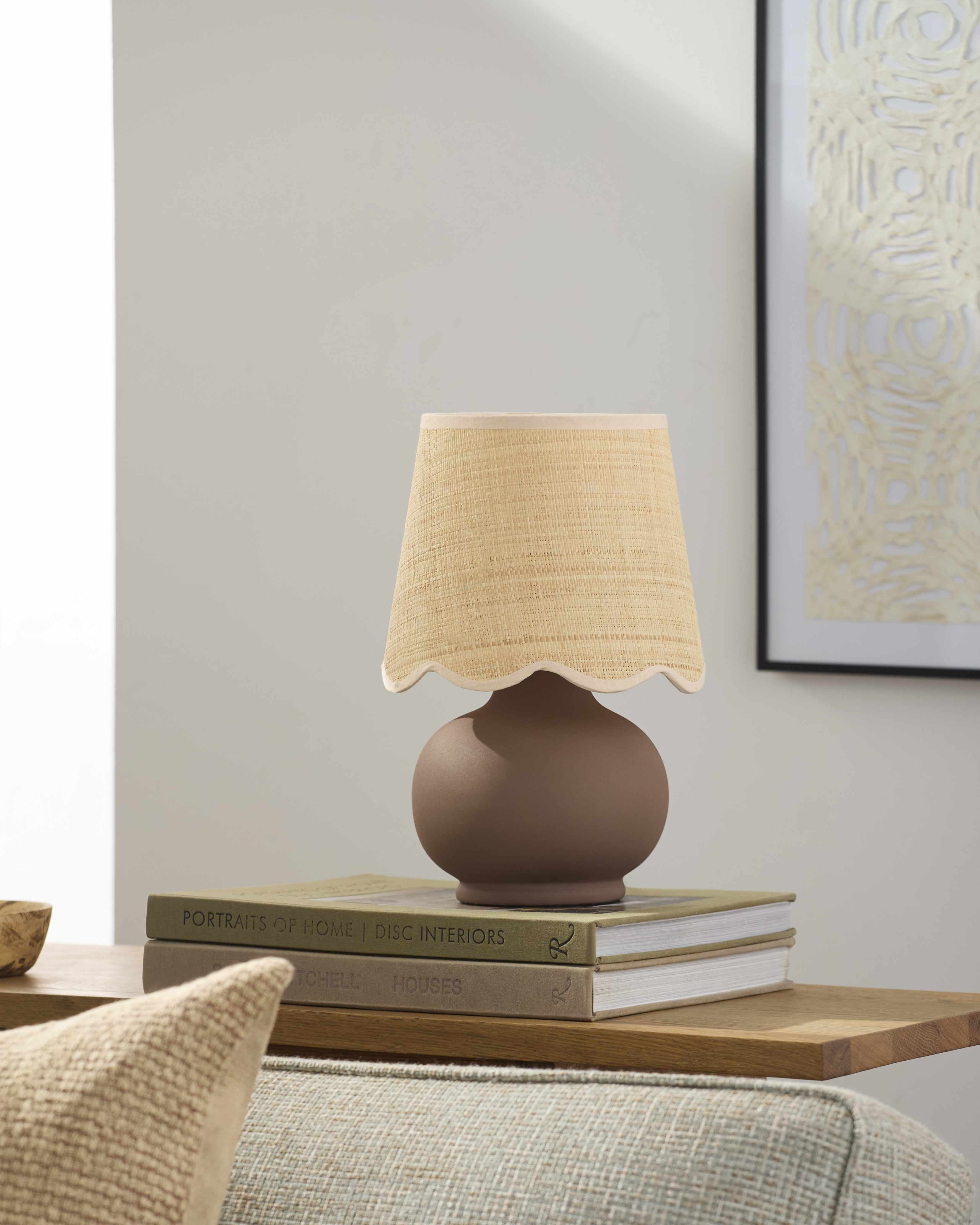Theisseil Table Lamp-1