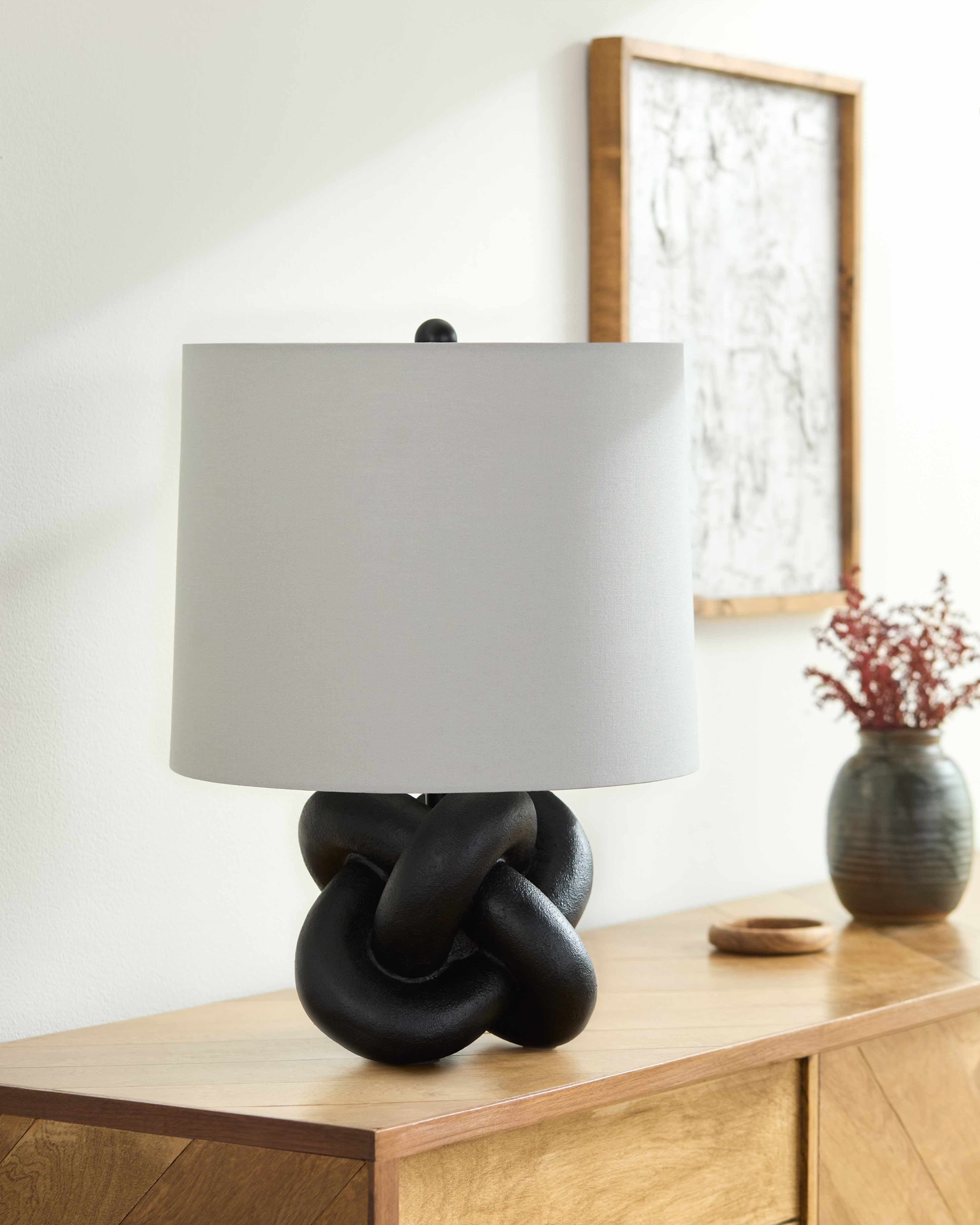 Telerghma Black Table Lamp-0
