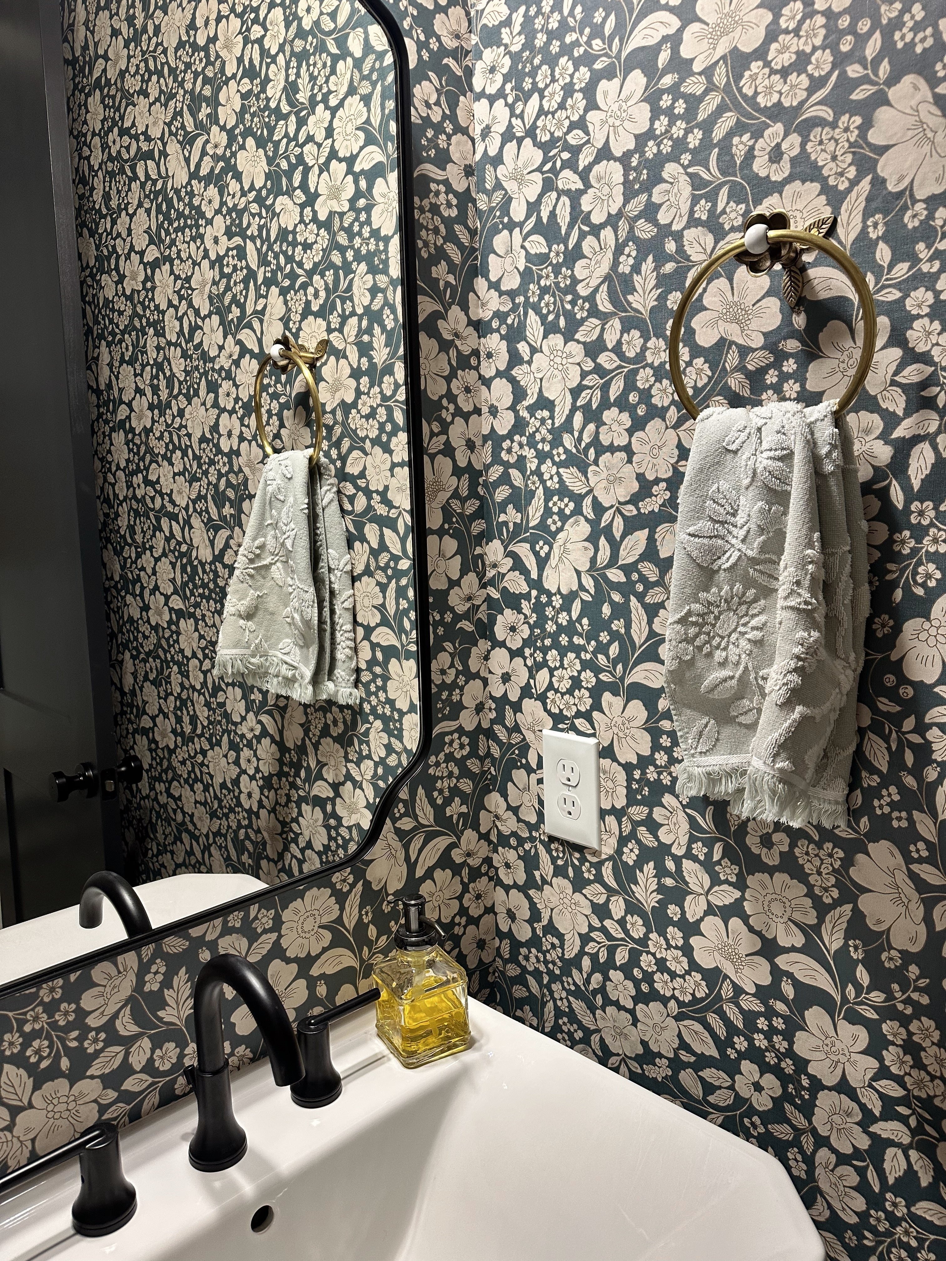 Beatrice Wallpaper by Daphne and Sage