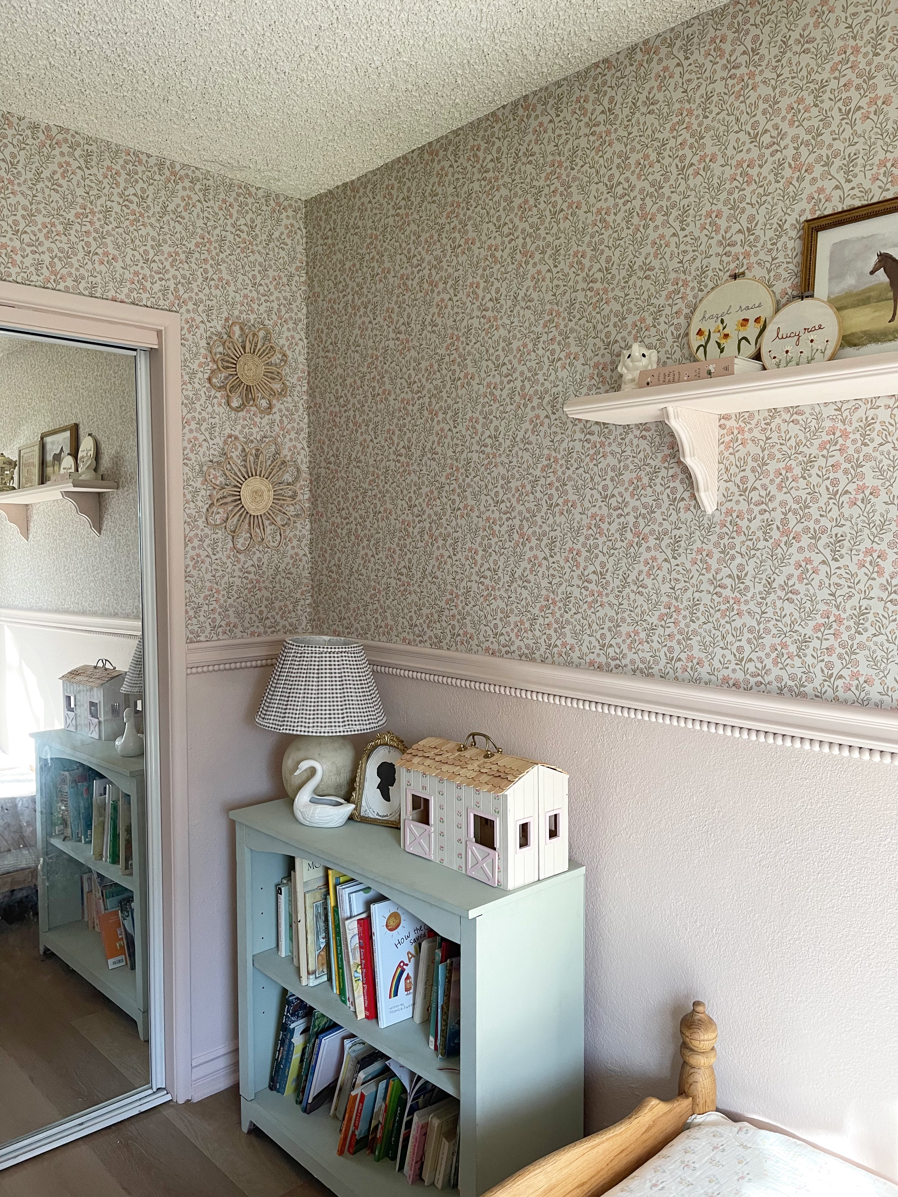 Penelope Wallpaper by Bloomery Decor