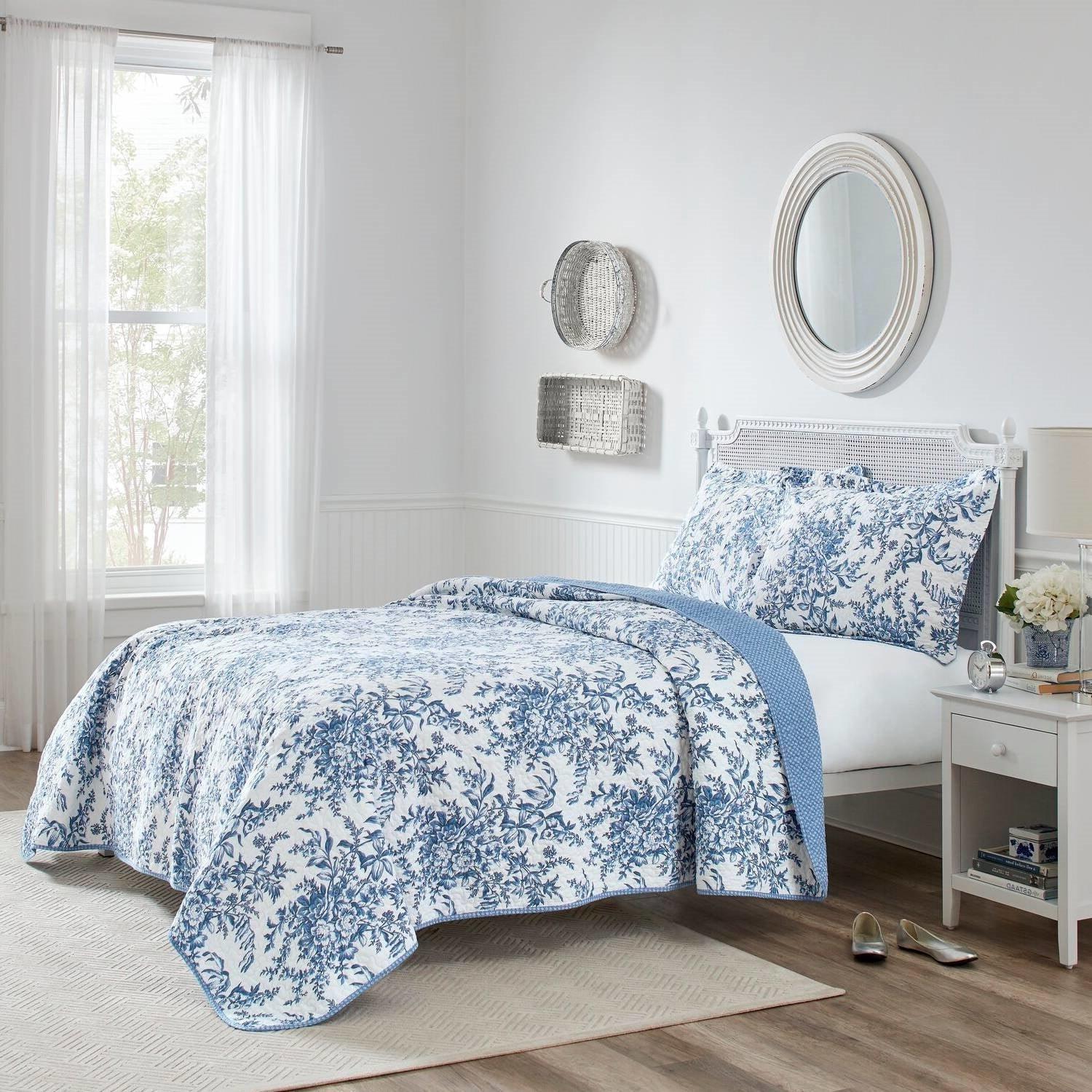 King size 3 Piece Bed-in-a-Bag Reversible Blue White Floral Cotton Quilt Set - PRHOMZ
