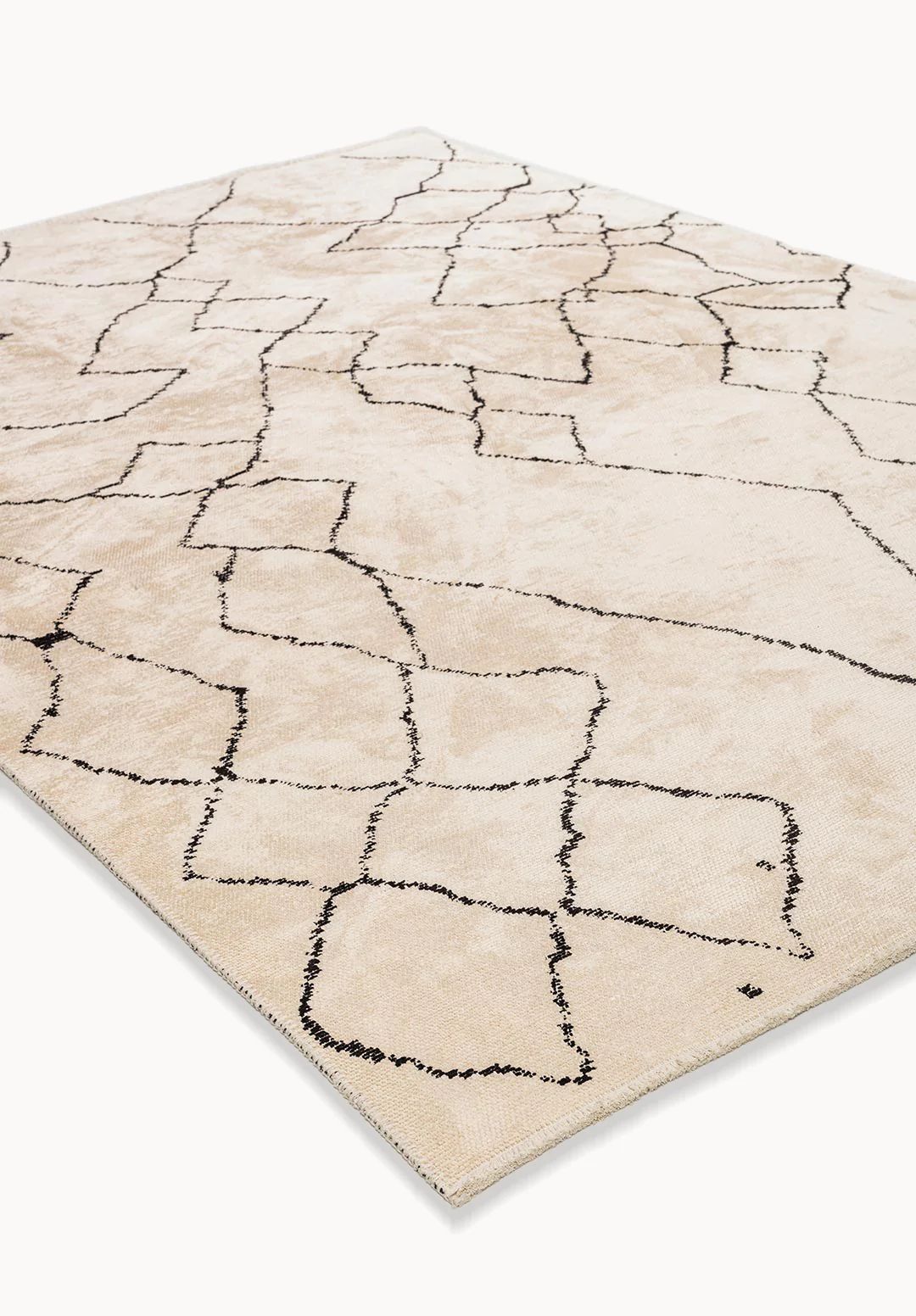 Black Accents White Rug - Modern Contrast Area Rug | Alpken
