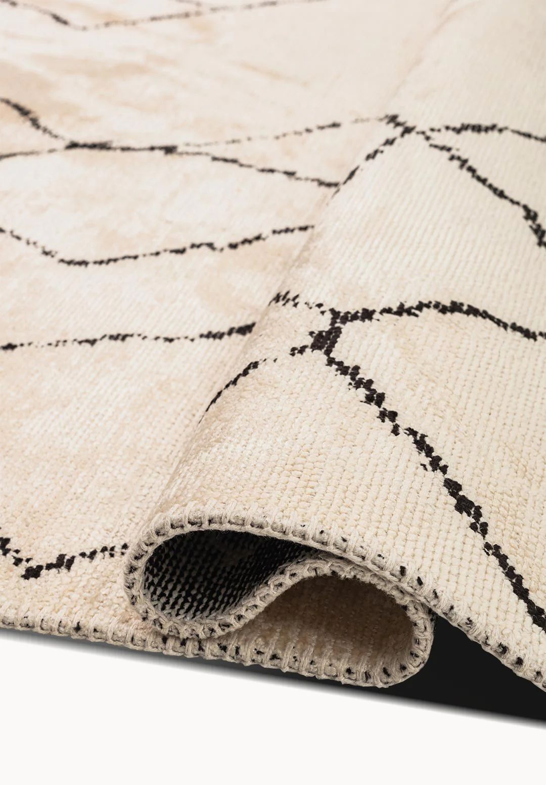 Black Accents White Rug - Modern Contrast Area Rug | Alpken