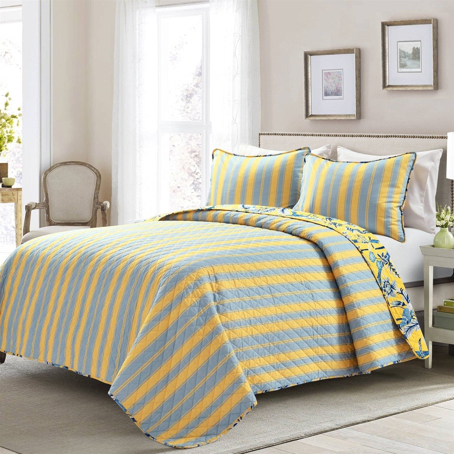 Full/Queen Yellow Blue Peacocks Floral Lightweight Polyester 3-Piece Quilt Set-2