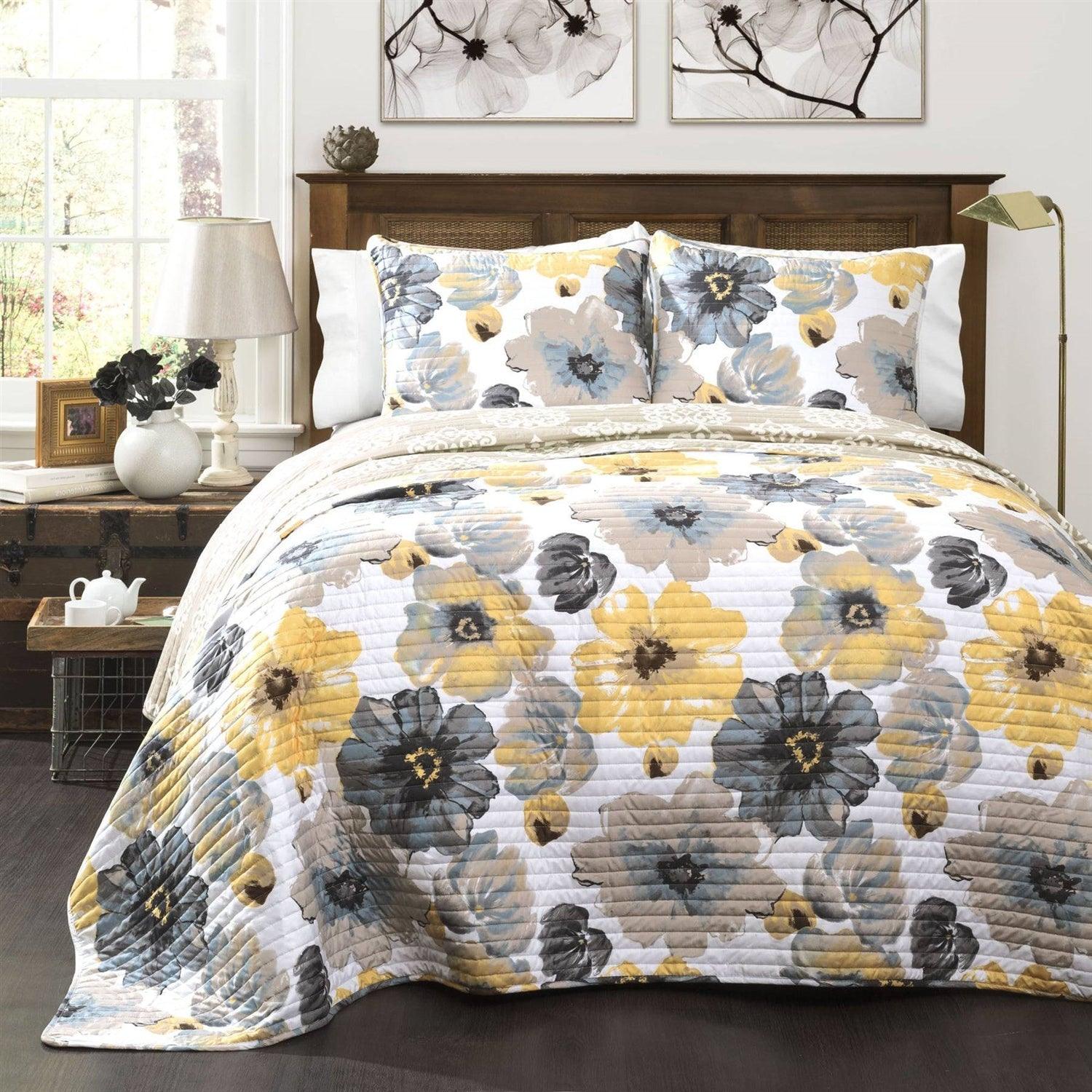 King size White Yellow Grey Flowers Lightweight Polyester Microfiber Quilt Set - PRHOMZ