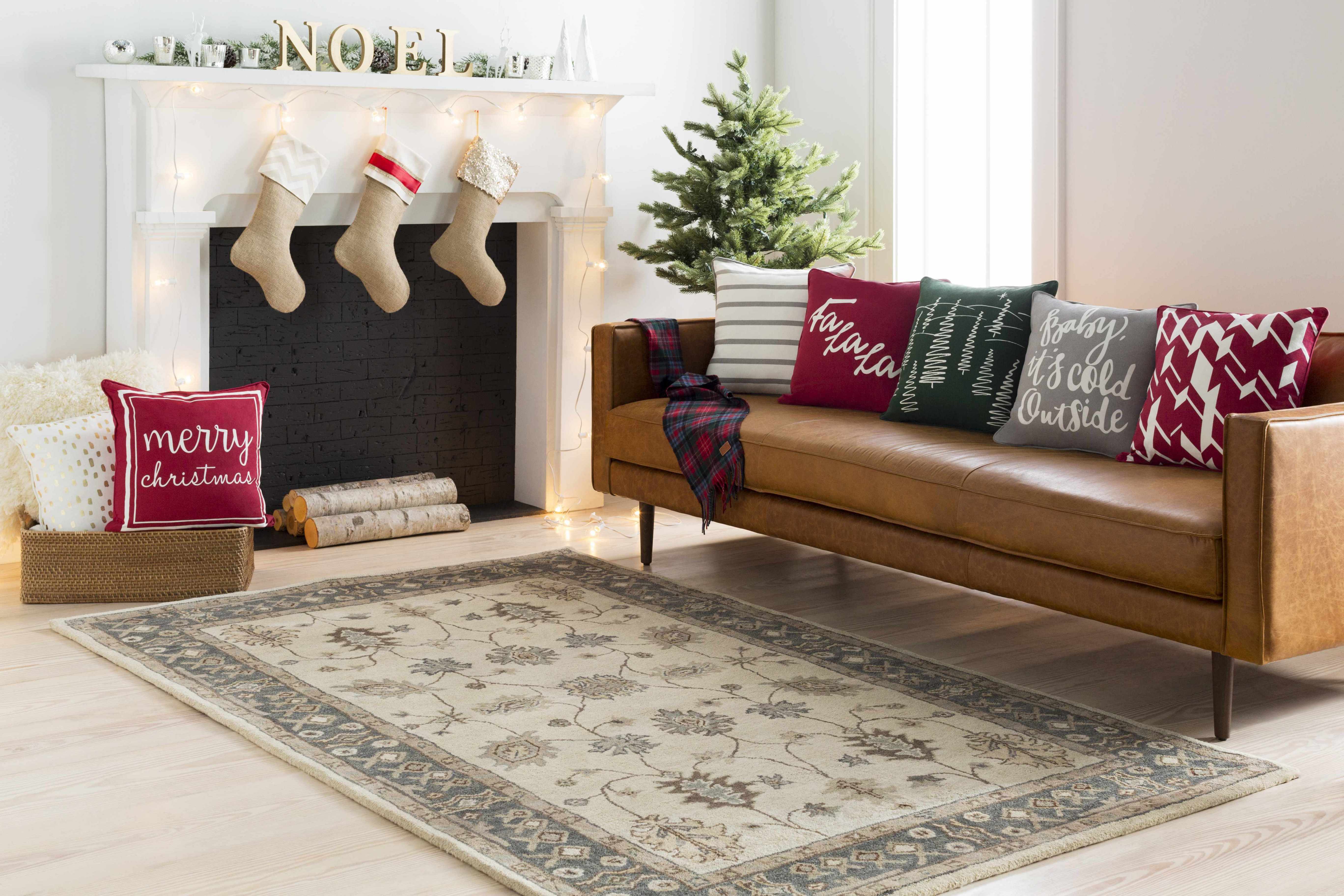 Wanneroo Throw Pillow - Clearance-0