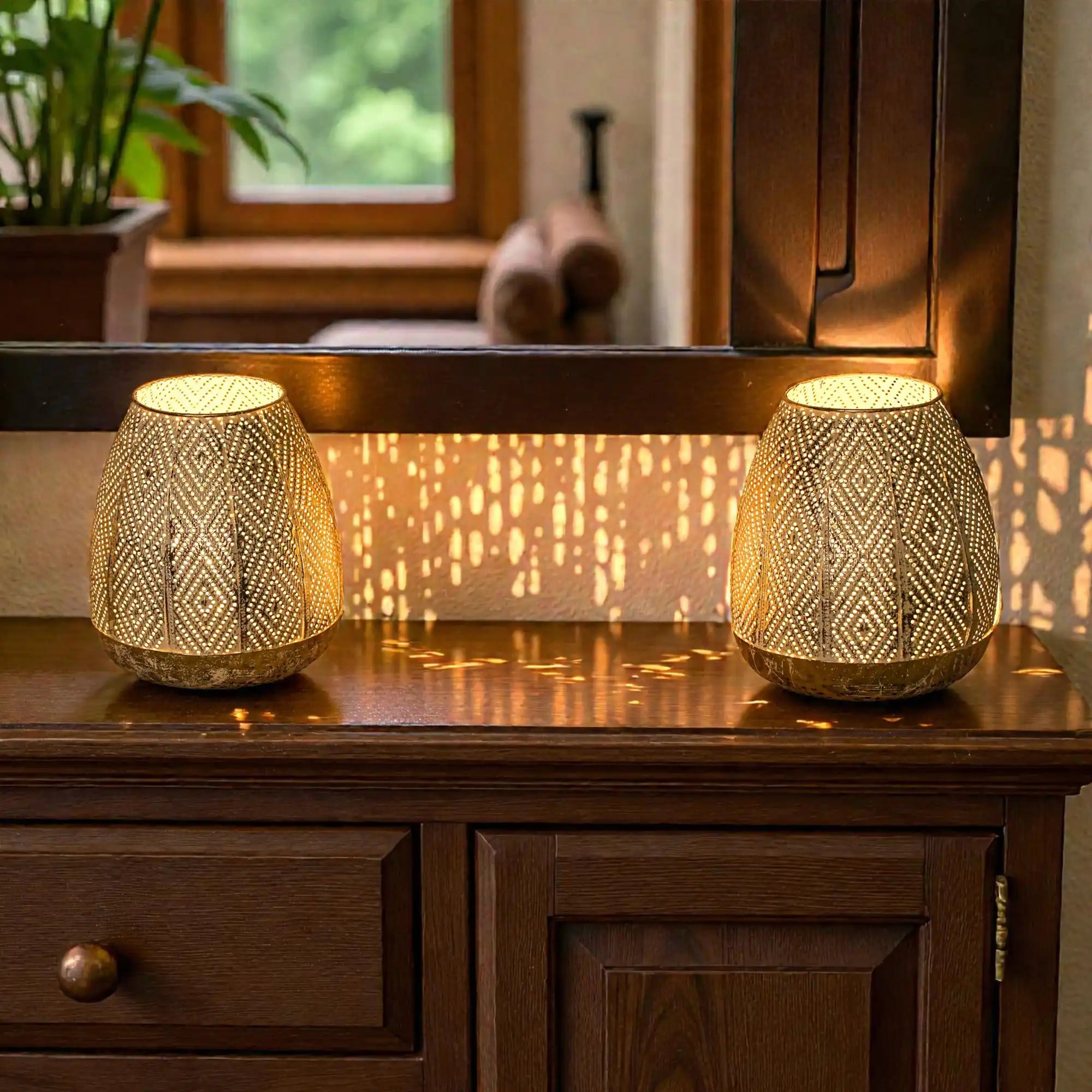 7'' High Battery Powered Metal Decorative Table Lamps with Fairy Lights Bulb-3