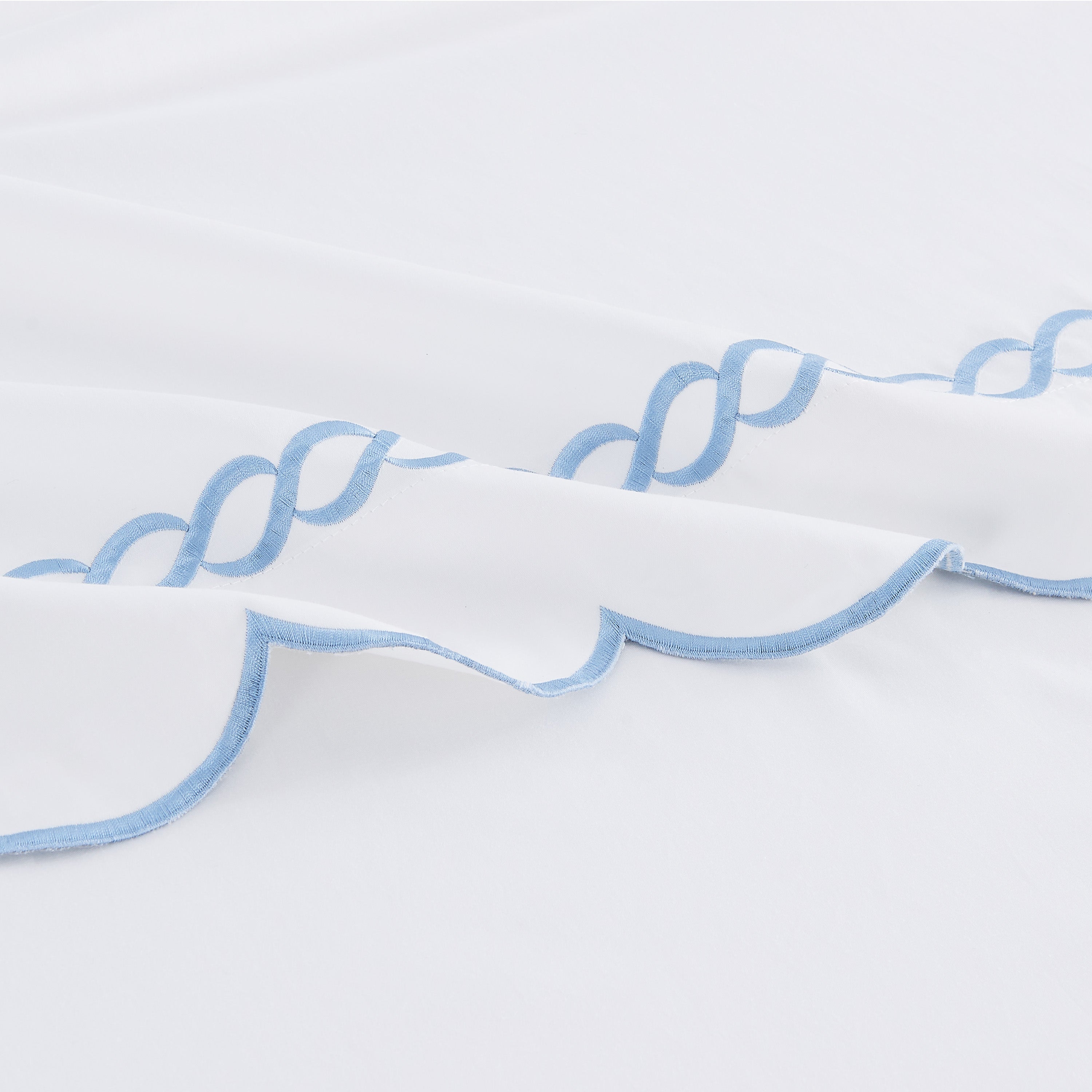 600 Thread Count Scallop Rope Embroidered Cotton Sheet Set