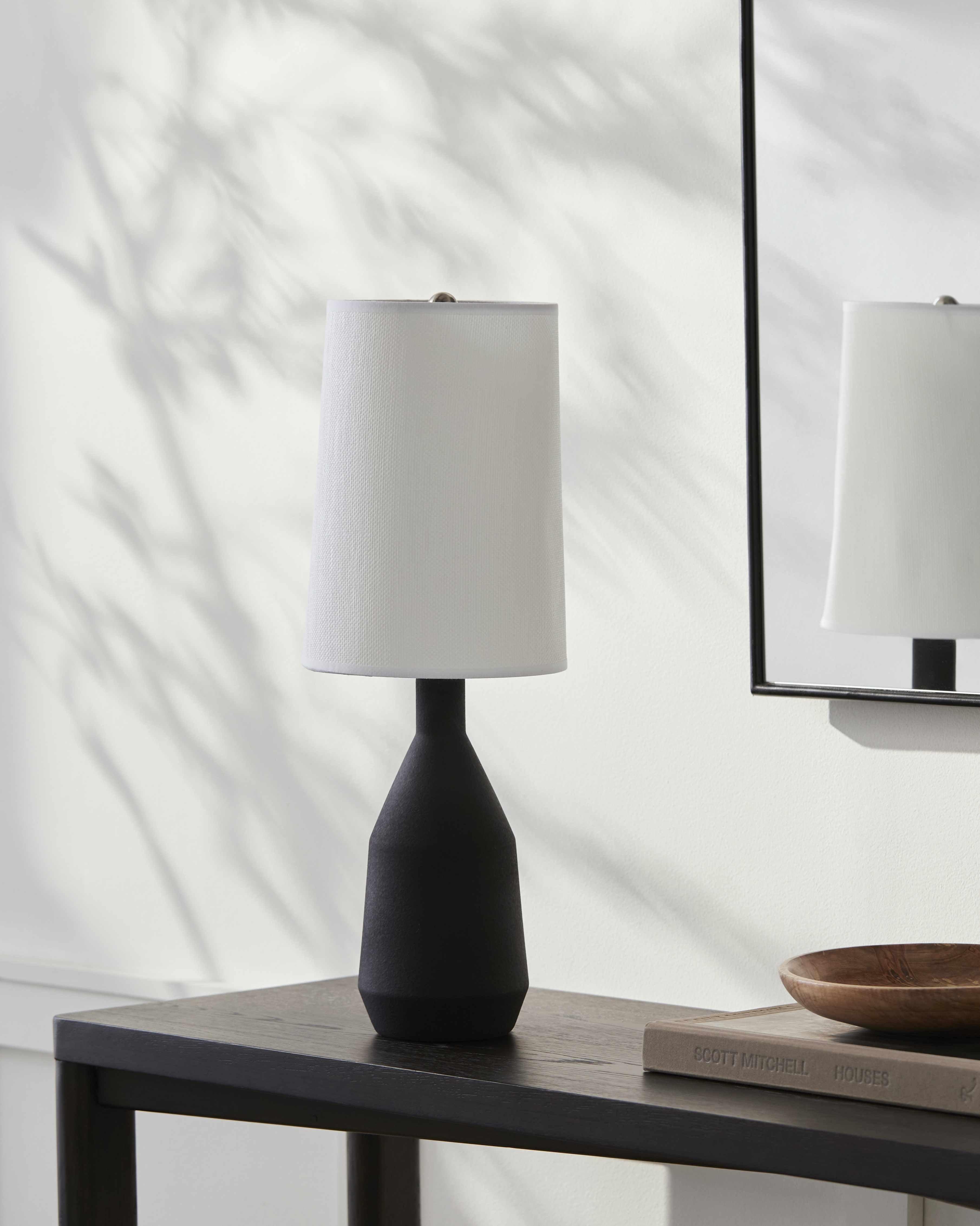 Capriglio Table Lamp - PRHOMZ