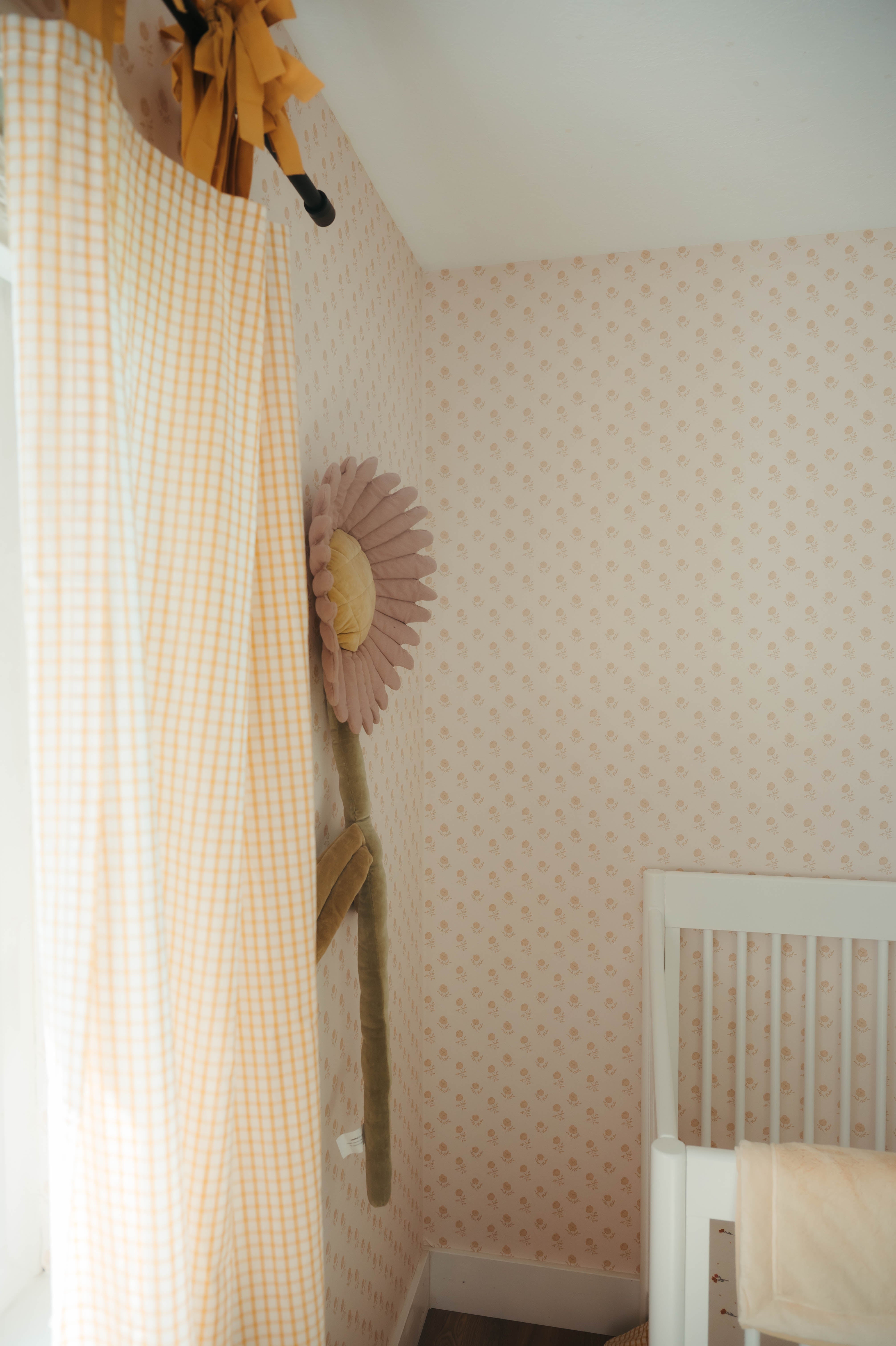 Elle Wallpaper by Ali Anni