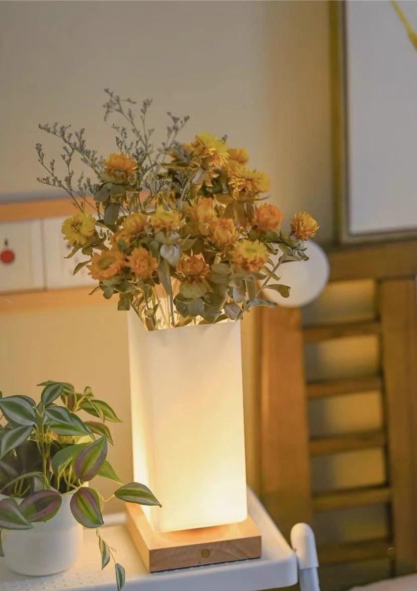 Dimmable Flower Vase Beside Decorative Table Lamp for Rustic Home - PRHOMZ