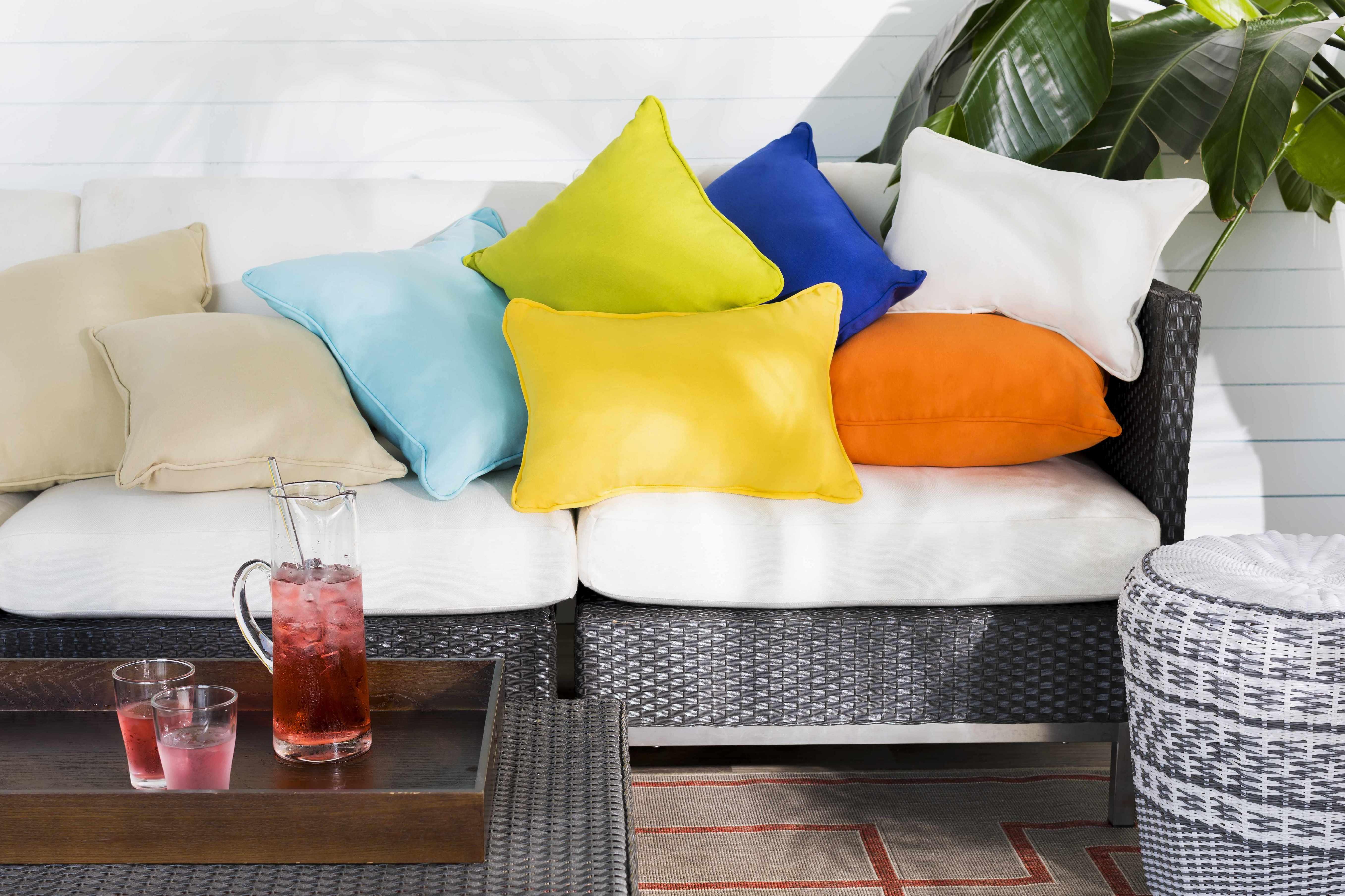 Chardon Blue Throw Pillow - PRHOMZ