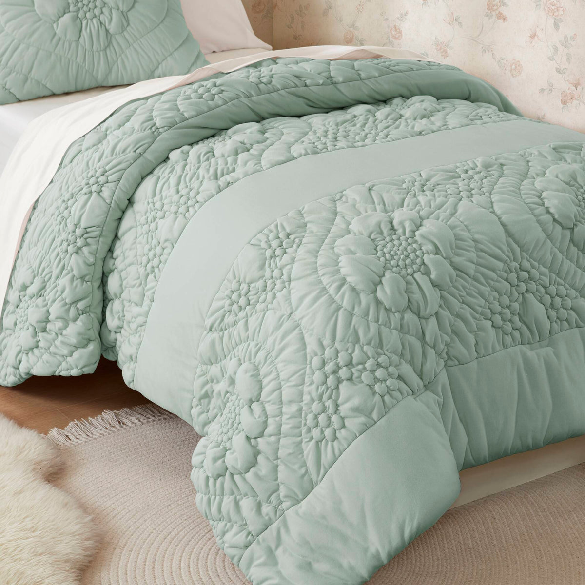 3-Piece Full/Queen Comforter Set