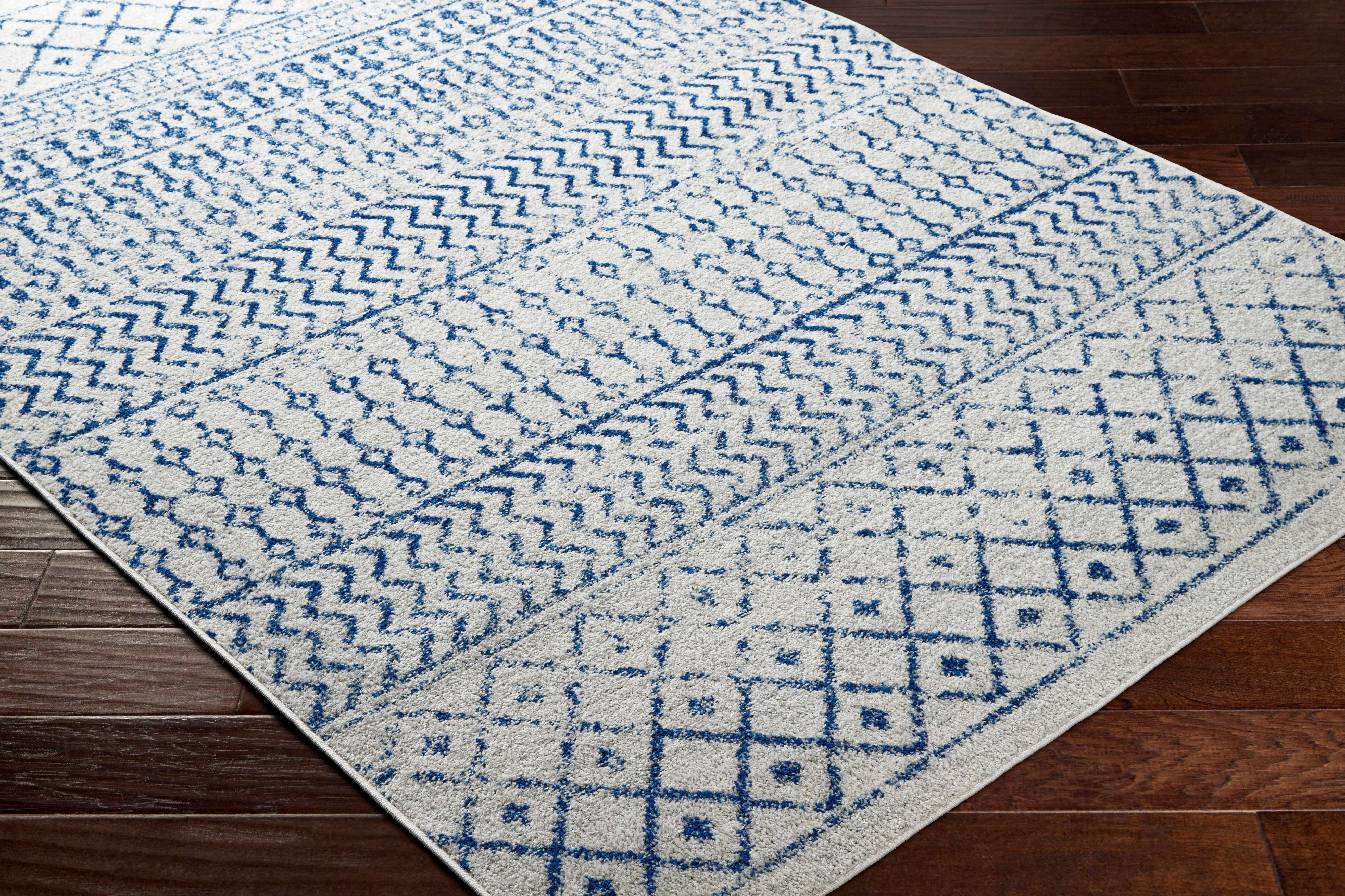 Gaura Area Rug - PRHOMZ