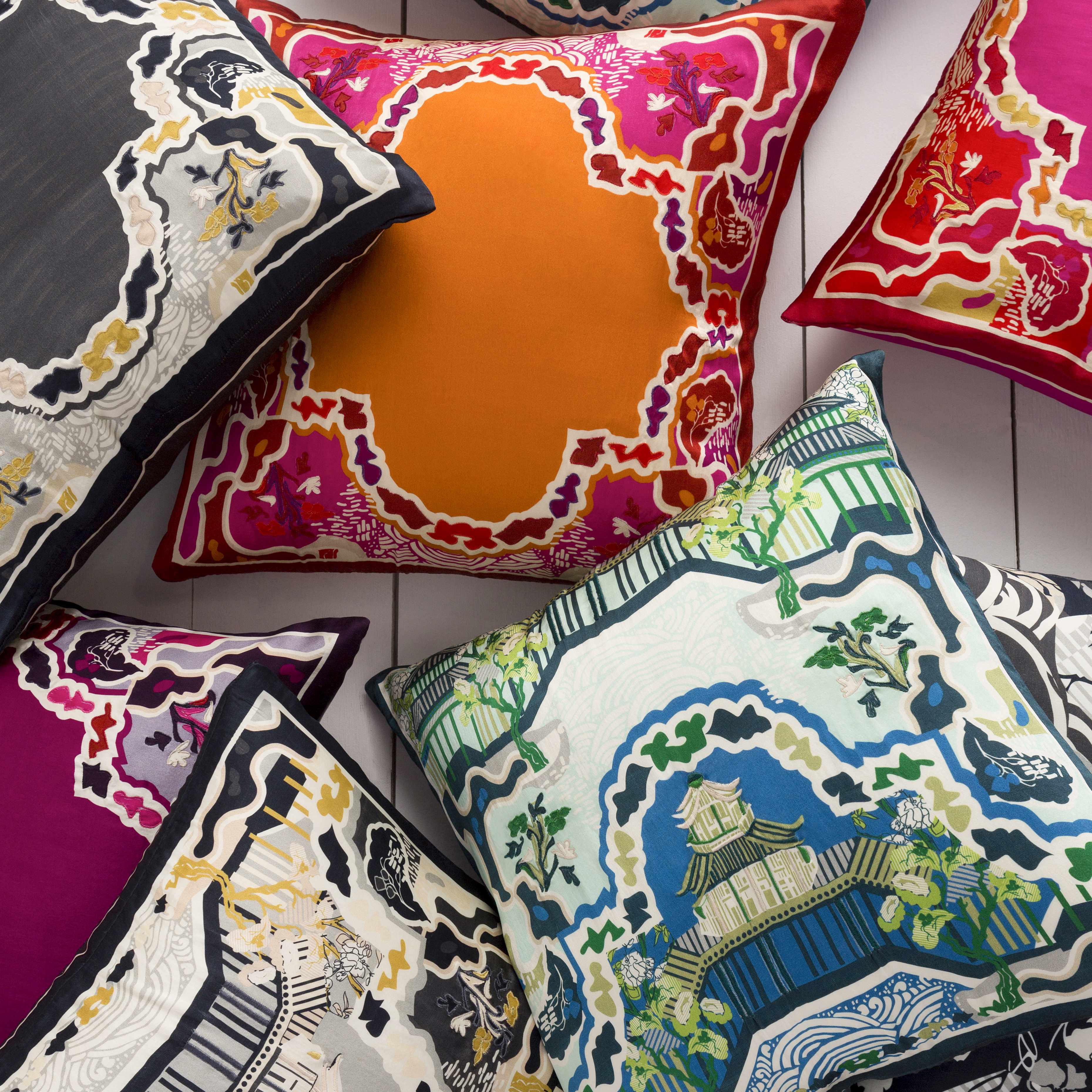 Termo Throw Pillow - Clearance-0