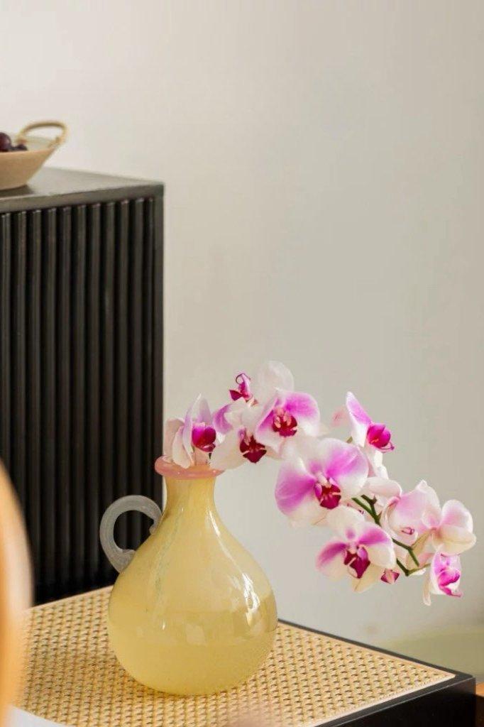 Handblown Bonbon Dopamine Bottle Vase, Whimsical Vintage Vase Centrepiece - PRHOMZ