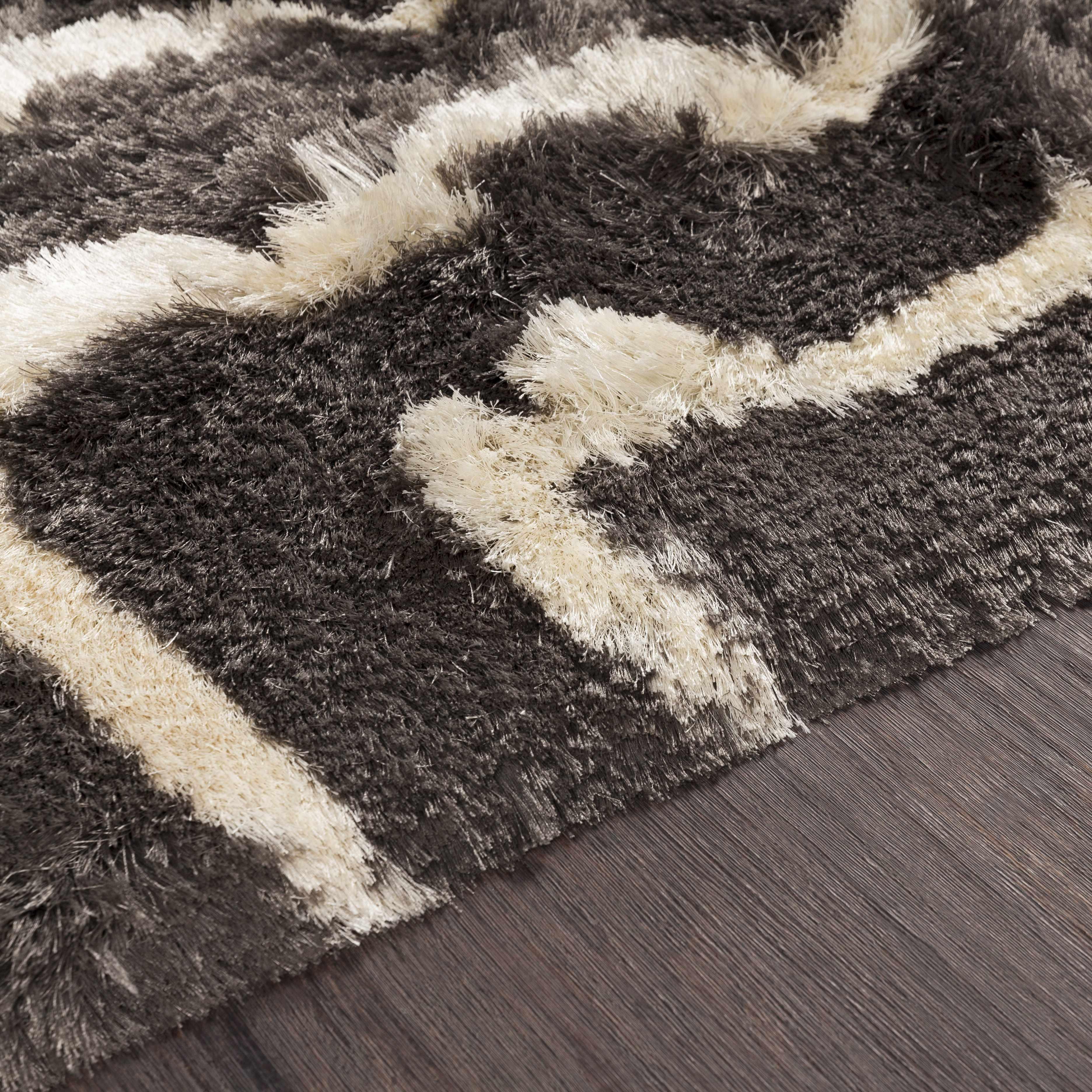 Henlawson Area Rug - Clearance - PRHOMZ