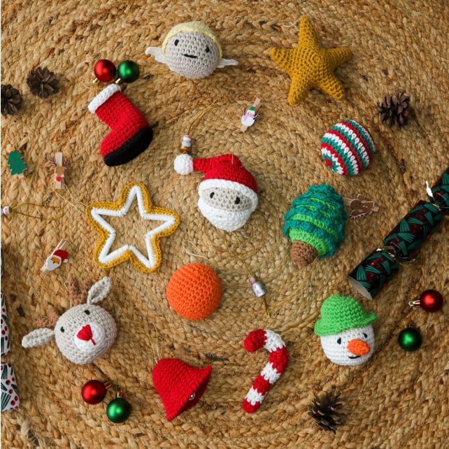 DIY Crochet Kit Christmas Balls PAK260-1