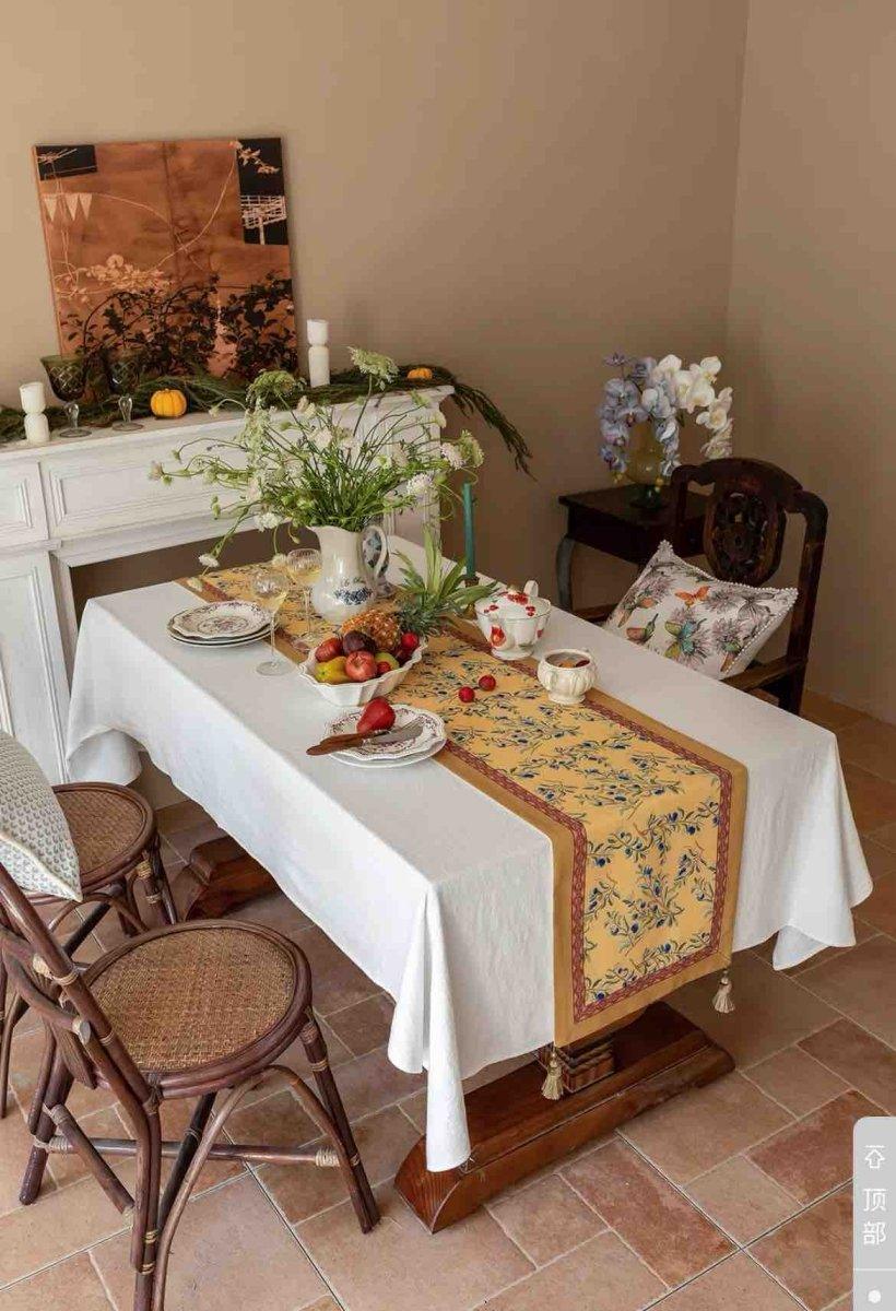 Italian Floral Decorative Table Runner for Elegant Table Setting - PRHOMZ