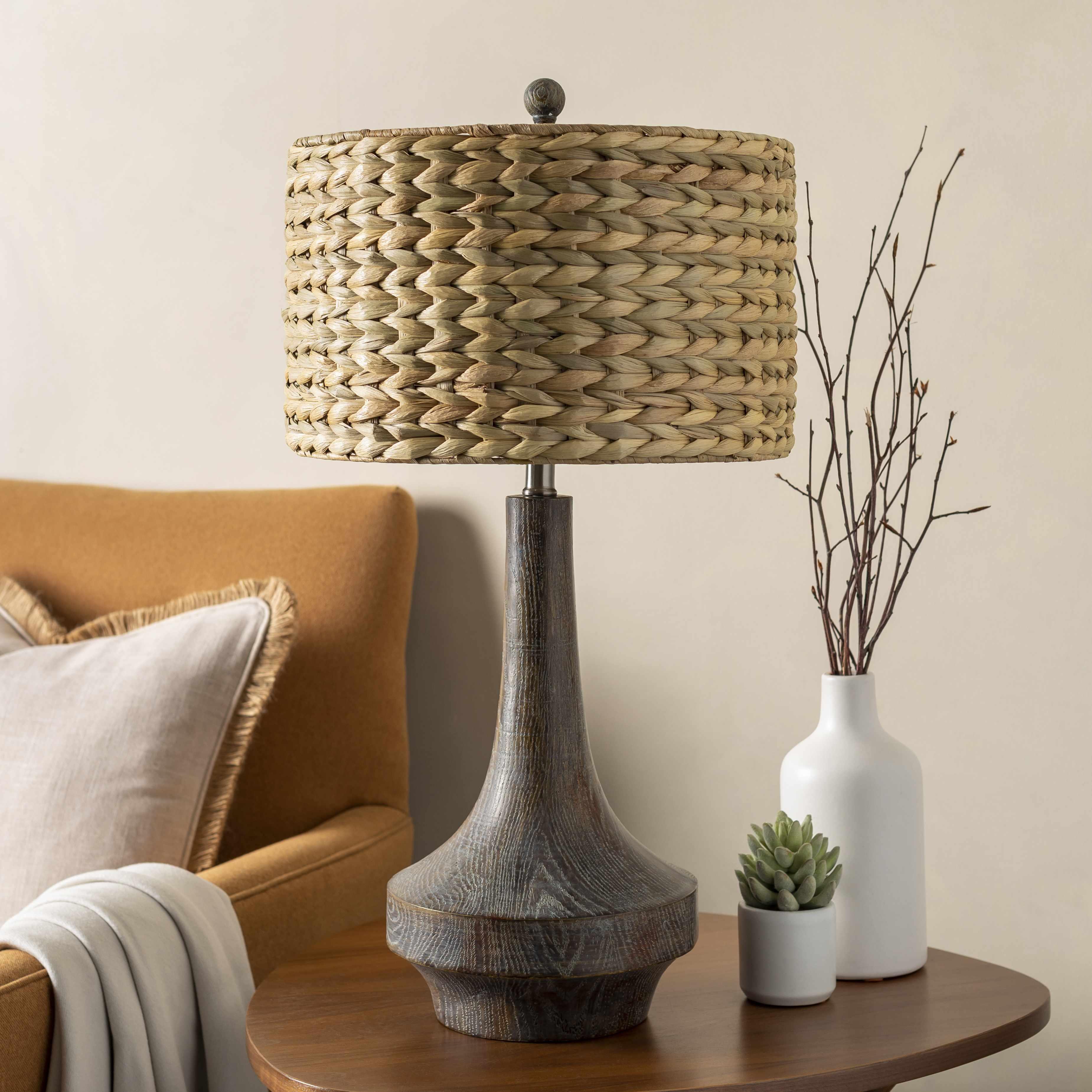 Kabankalan Seagrass Resin Table Lamp - PRHOMZ