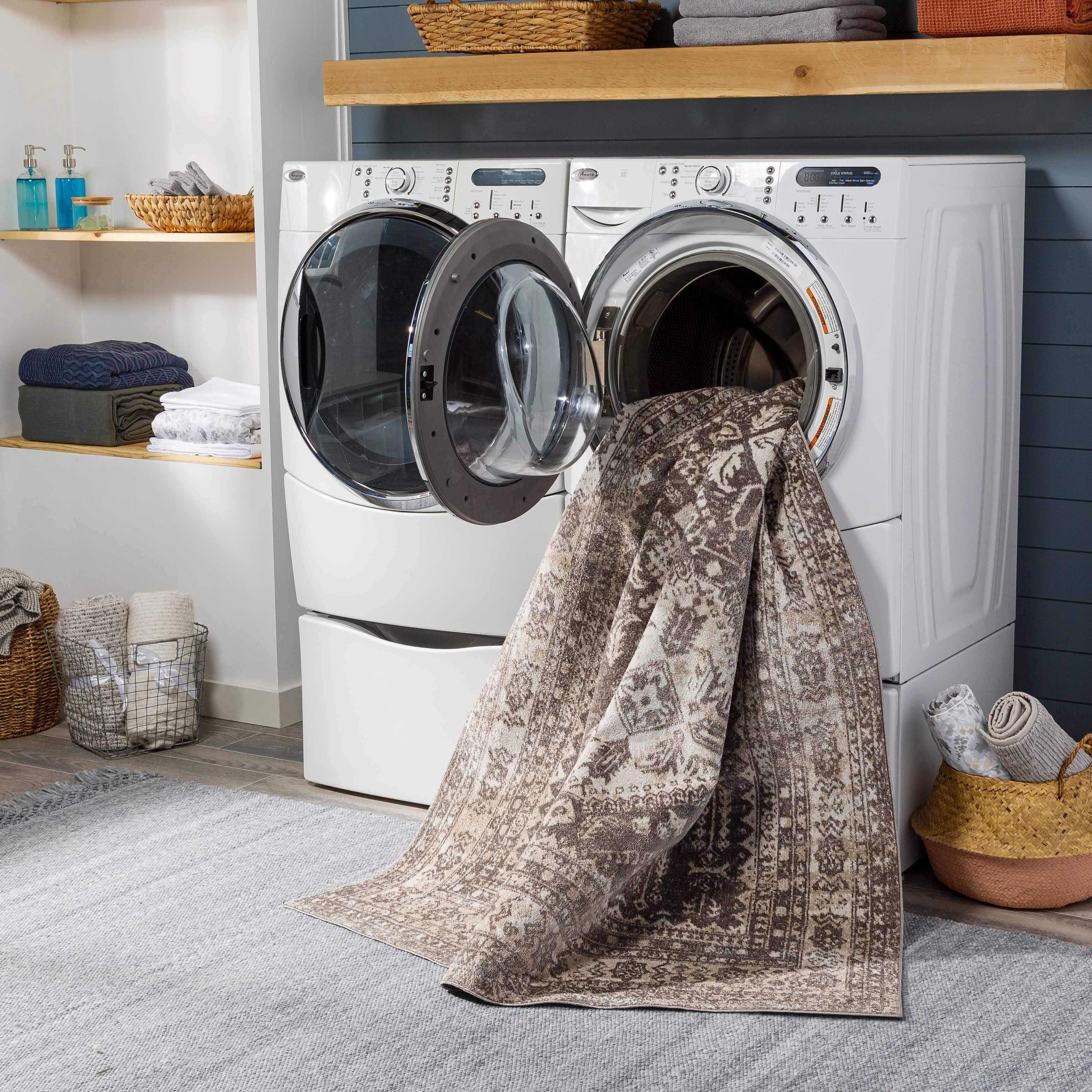 Kingscourt Washable Area Rug - Clearance - PRHOMZ