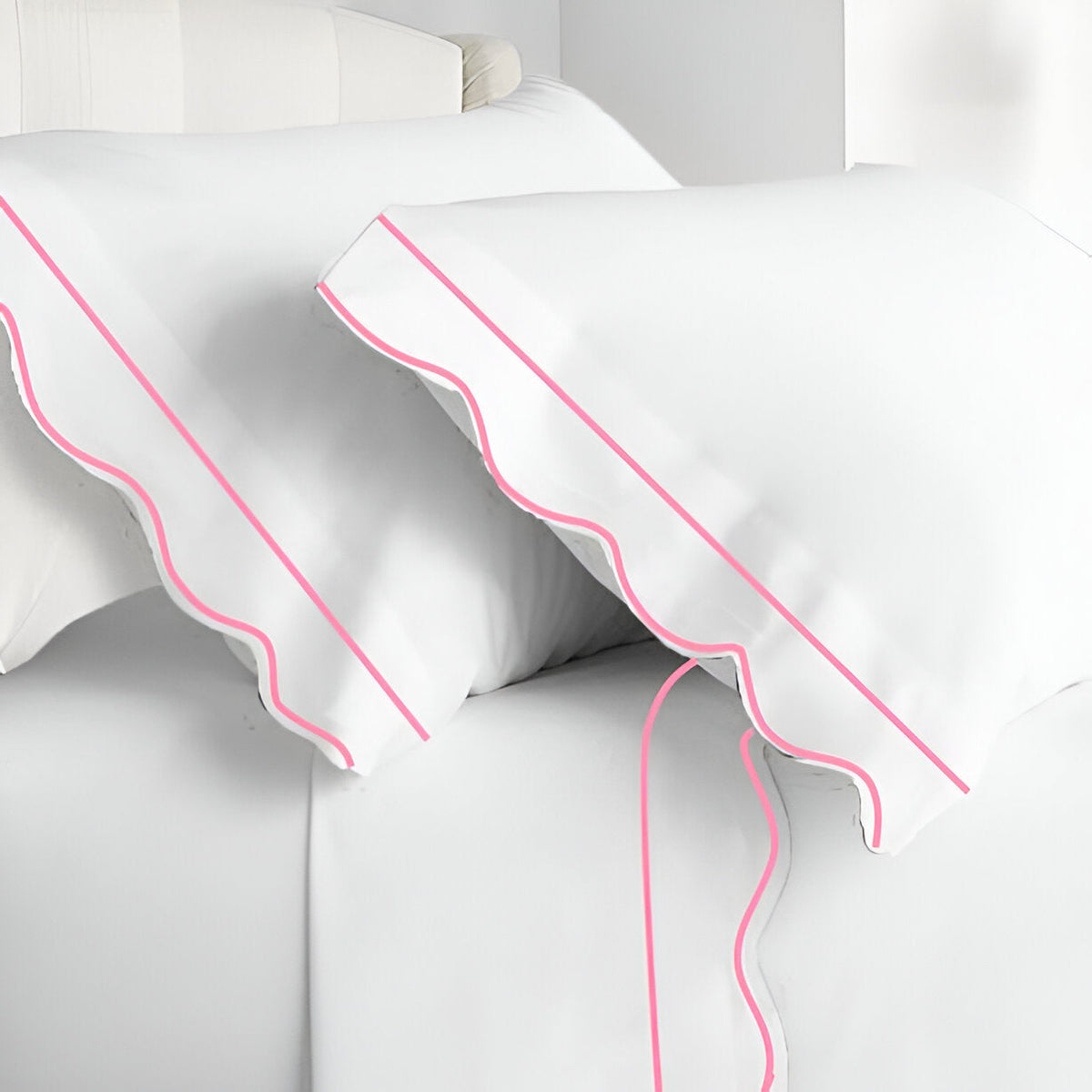 400TC Cotton Scallop Embroidery & Border Sateen Solid Pillowcases (Set Of 2)