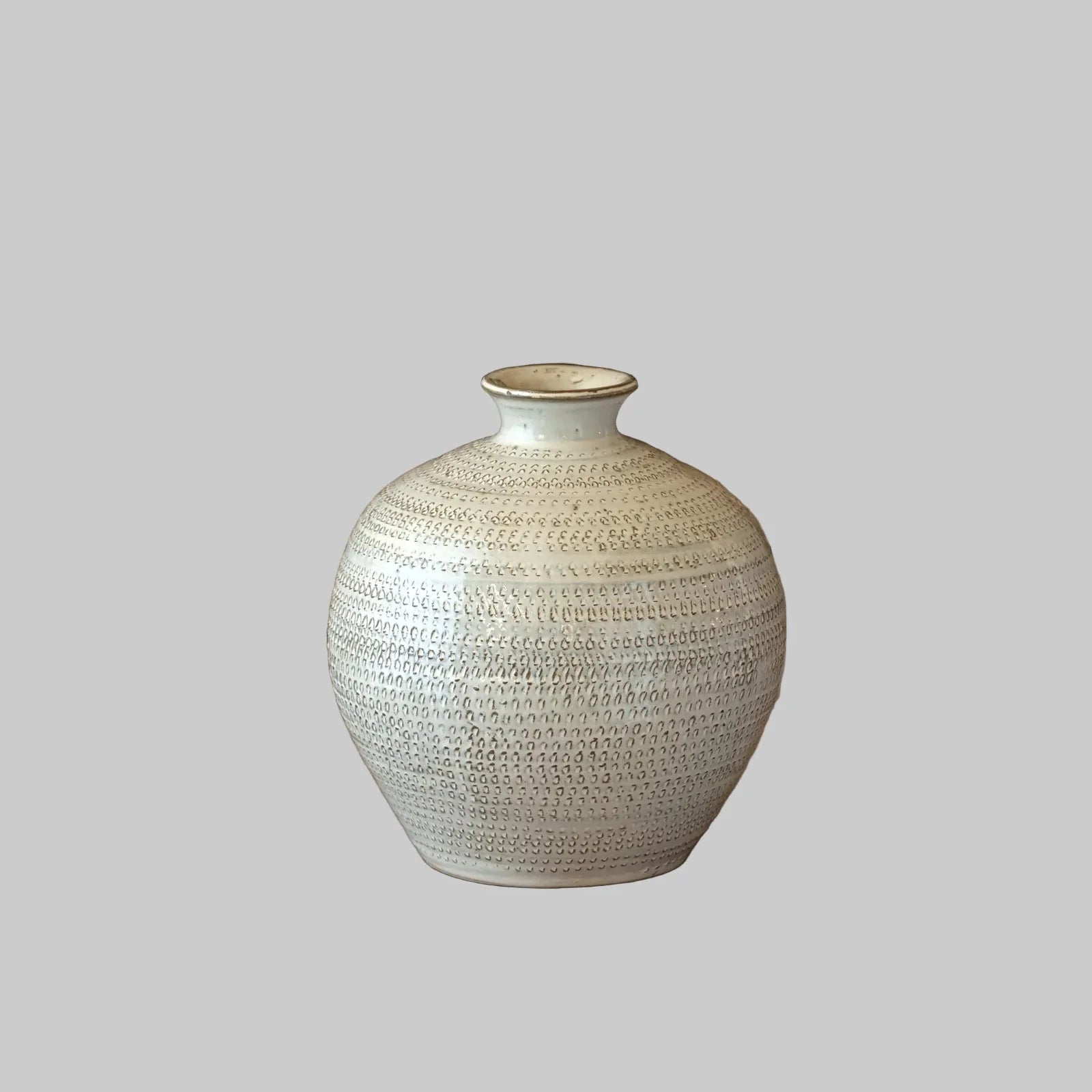 Lupe Vase