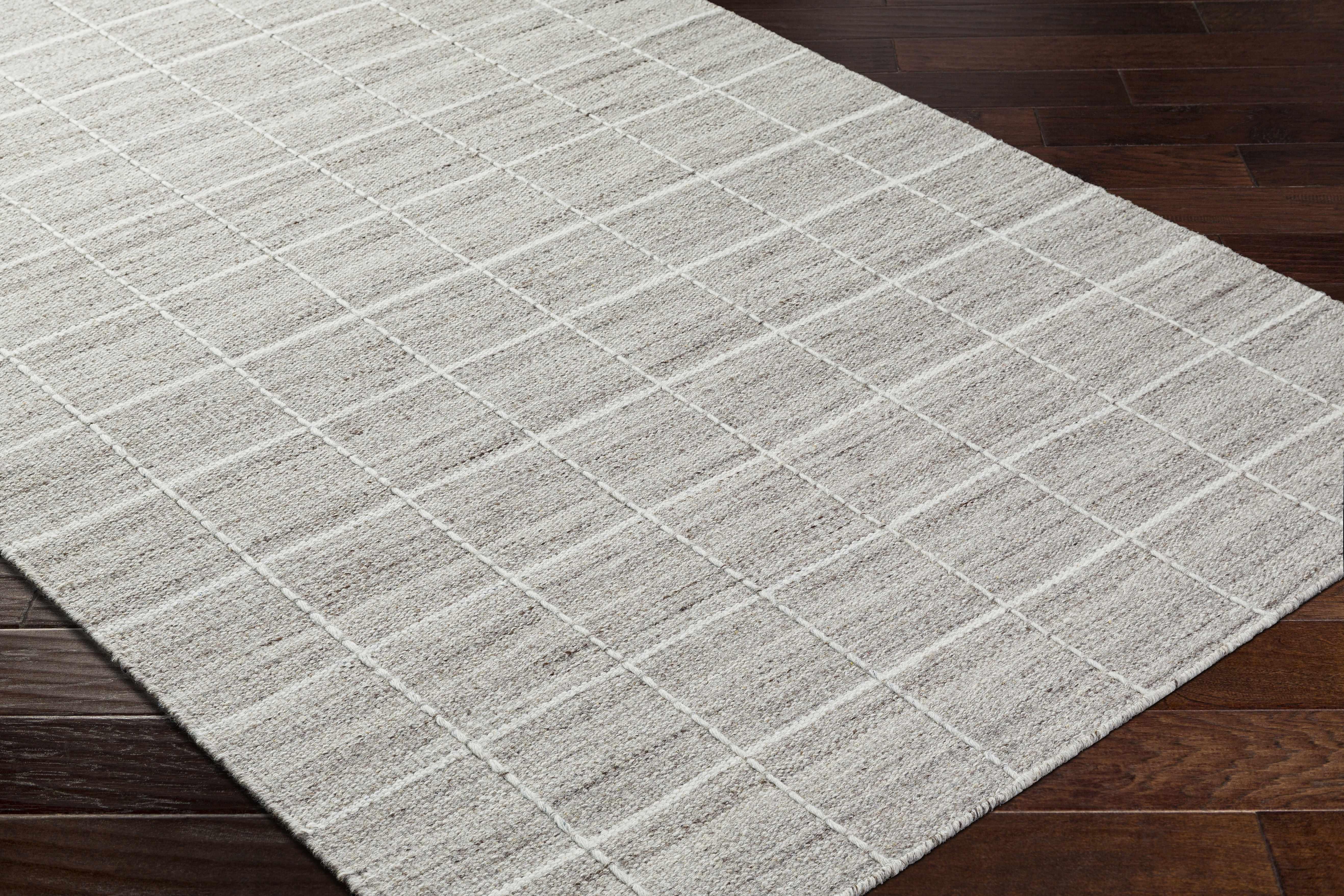 Nissa Checkered Area Rug - PRHOMZ