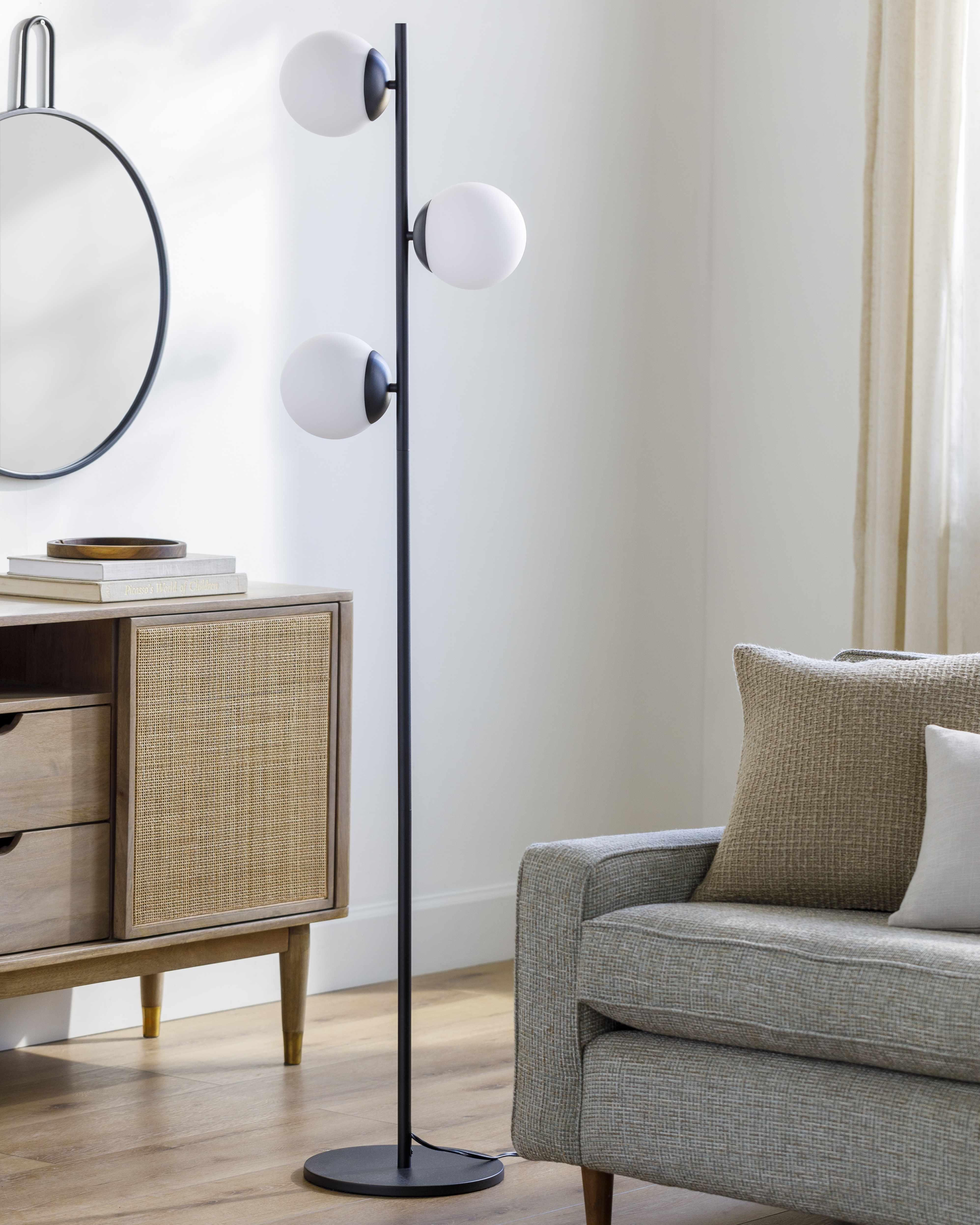 Quetzalapa Black Metal Floor Lamp - PRHOMZ