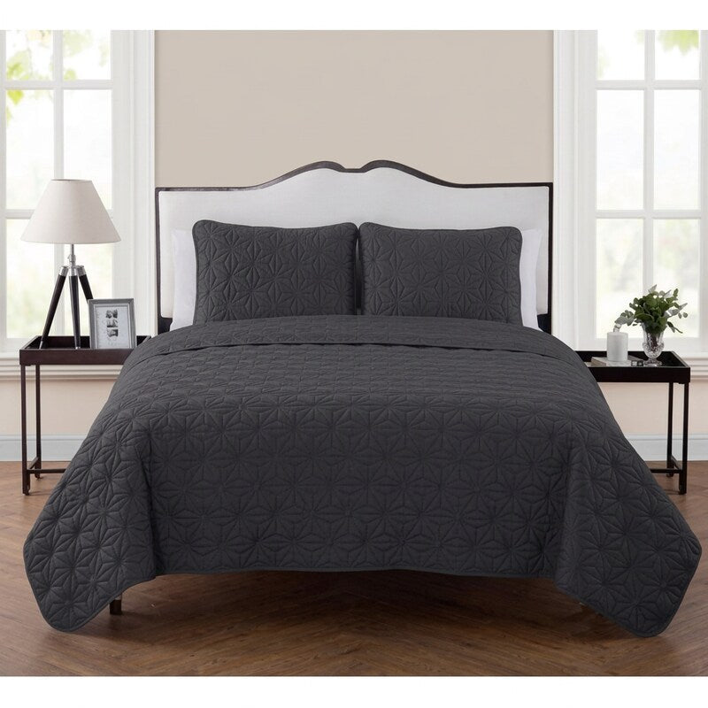 VCNY Home Kaleidoscope 3-Piece Grey Geometric Quilt Set King