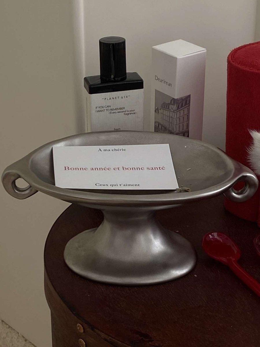 Retro Silver Footed Decorative Tray For Fruits Or Accessories - PRHOMZ