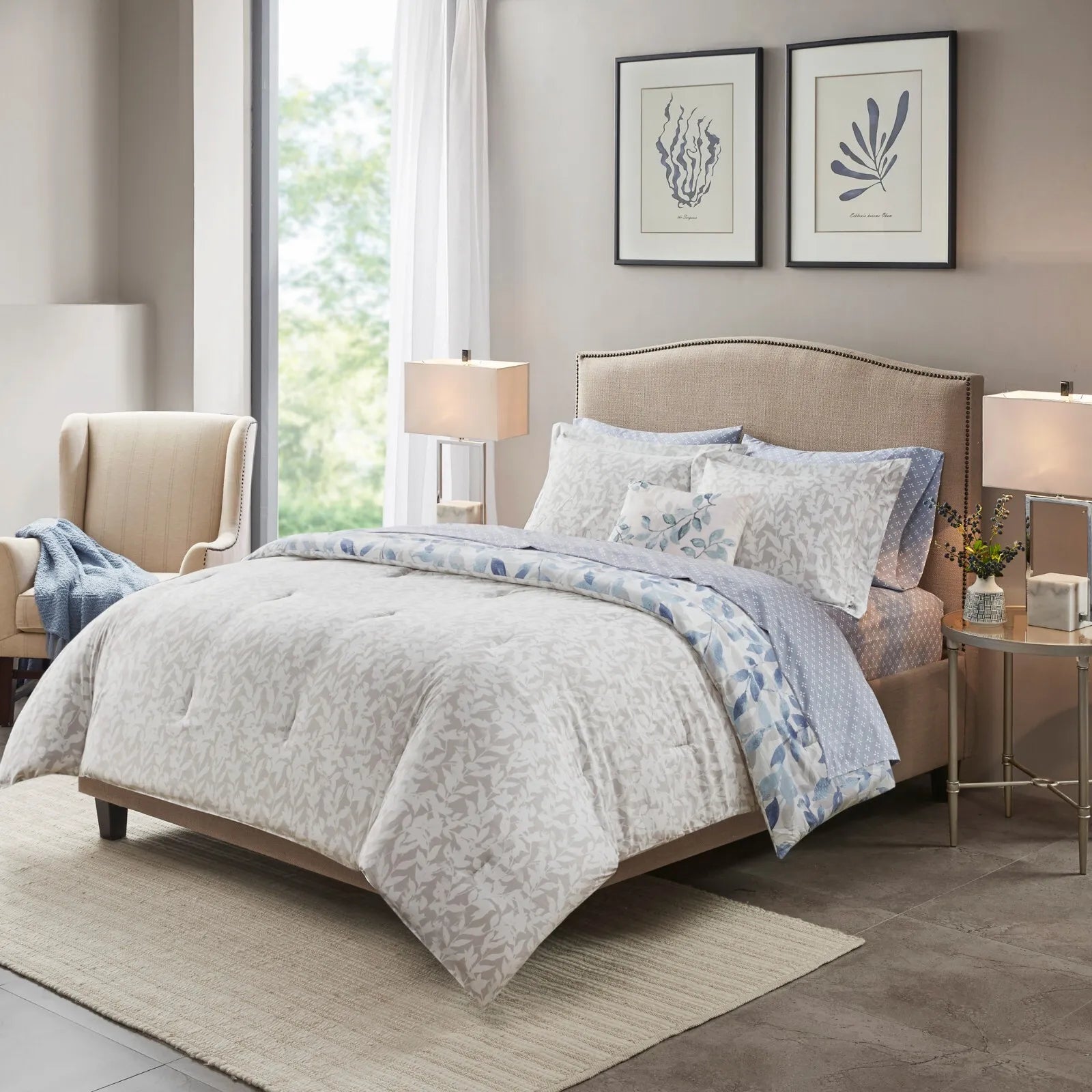 Madison Park Essentials Queen Thelma Reversible Comforter Set with Bed Sheets