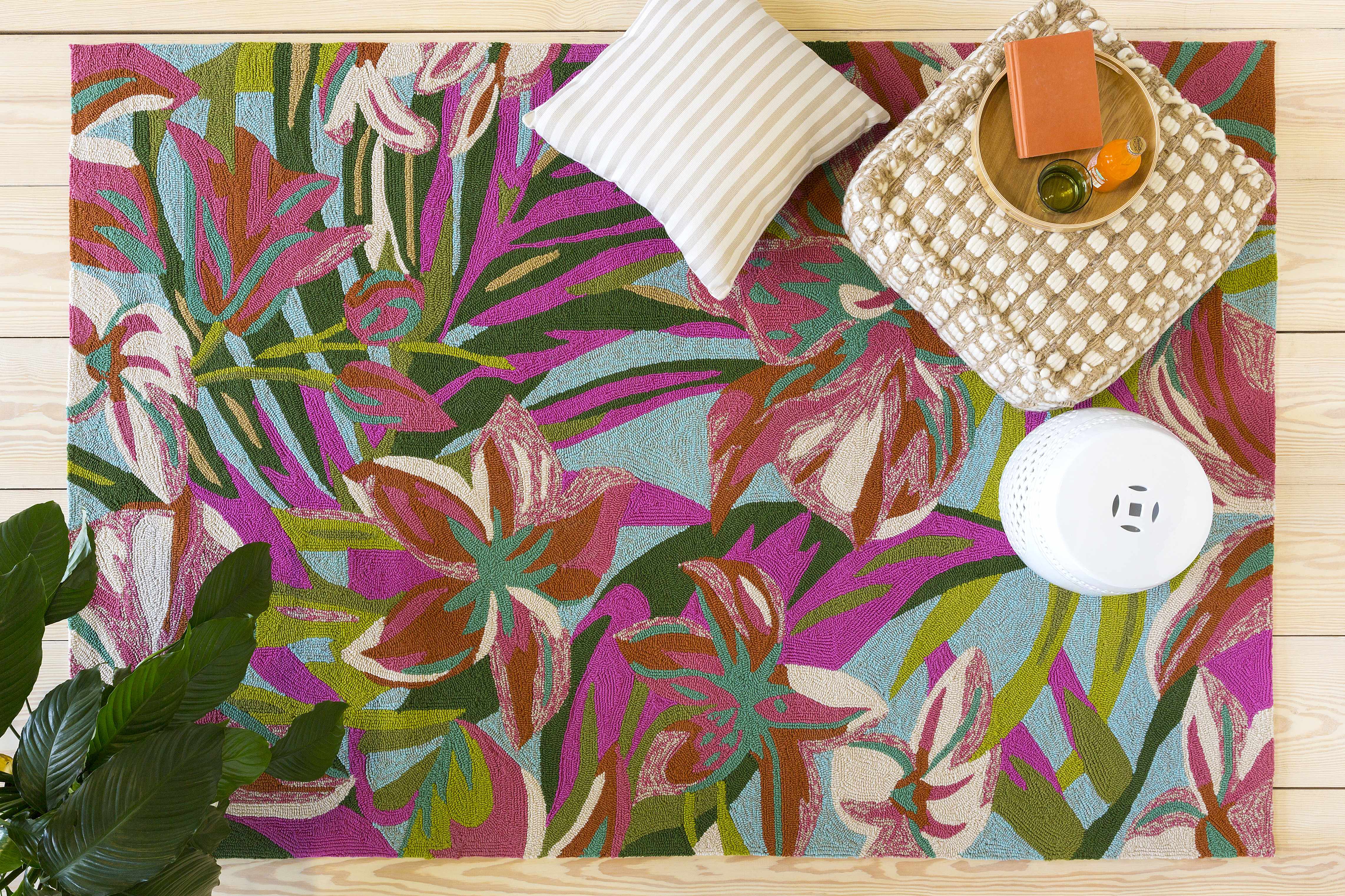 Merida White Patterned Ceramic Stool-1