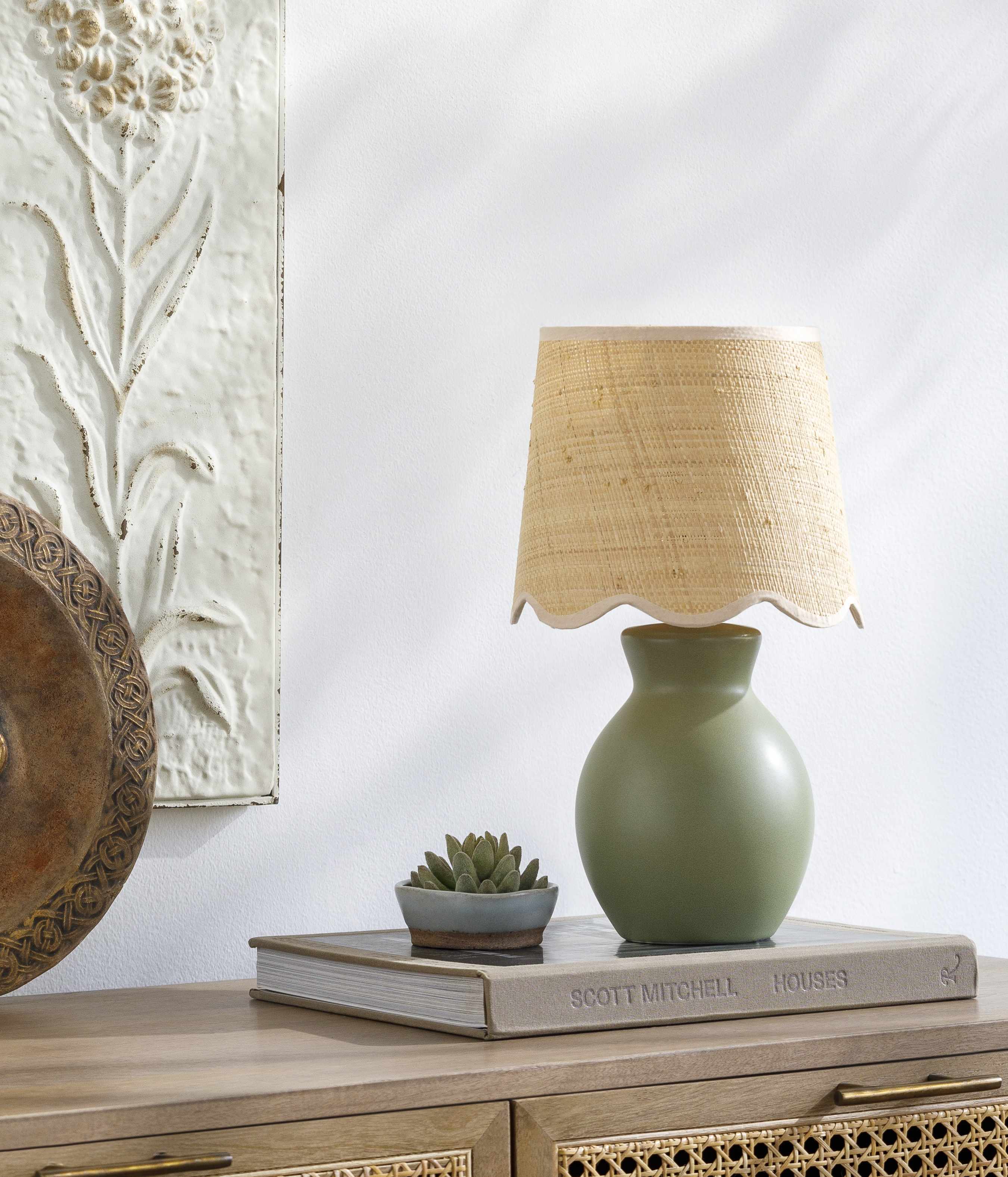 Salgareda Green Rattan Table Lamp-0