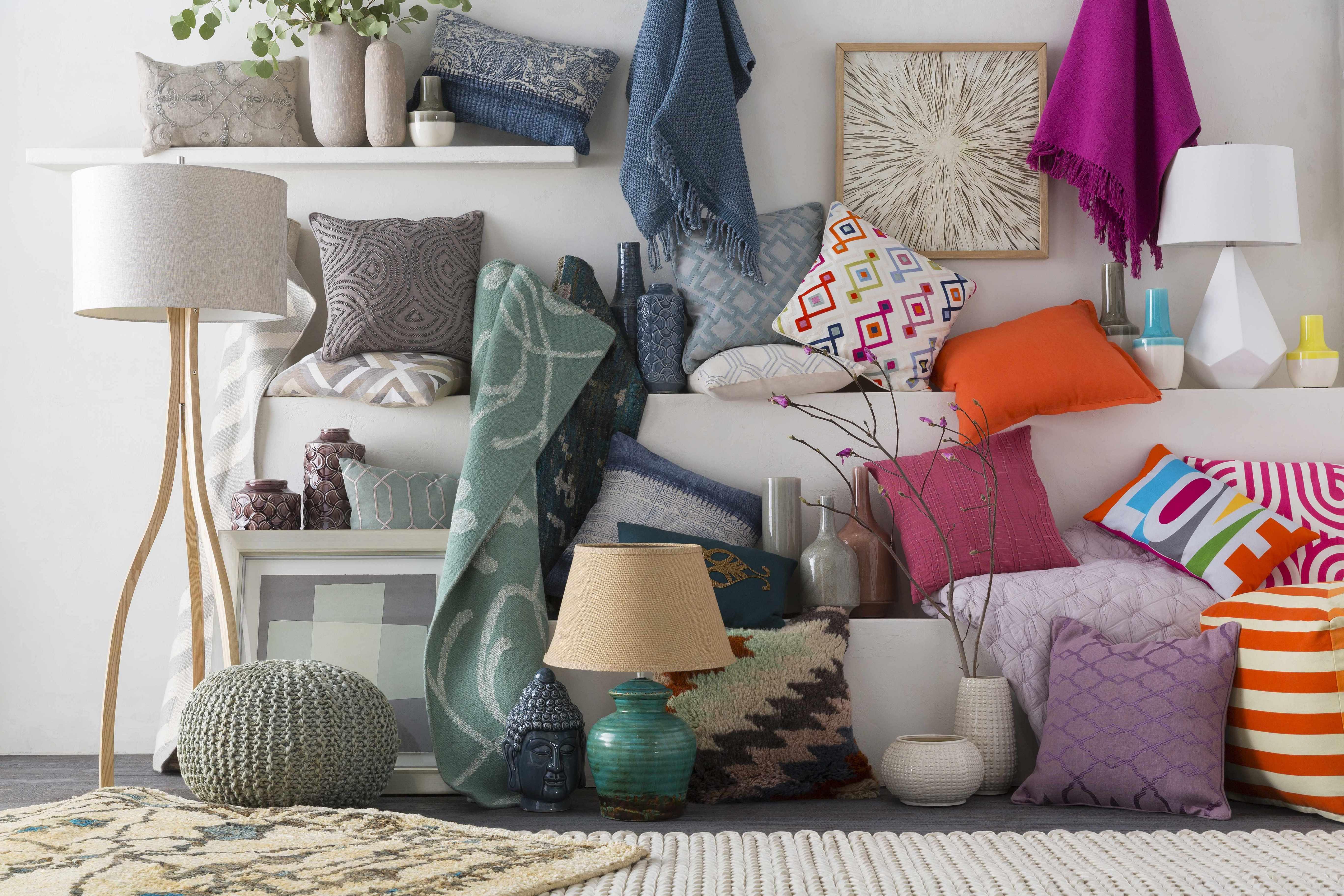 Curlew Modern Geometric Throw Pillow - Clearance - PRHOMZ