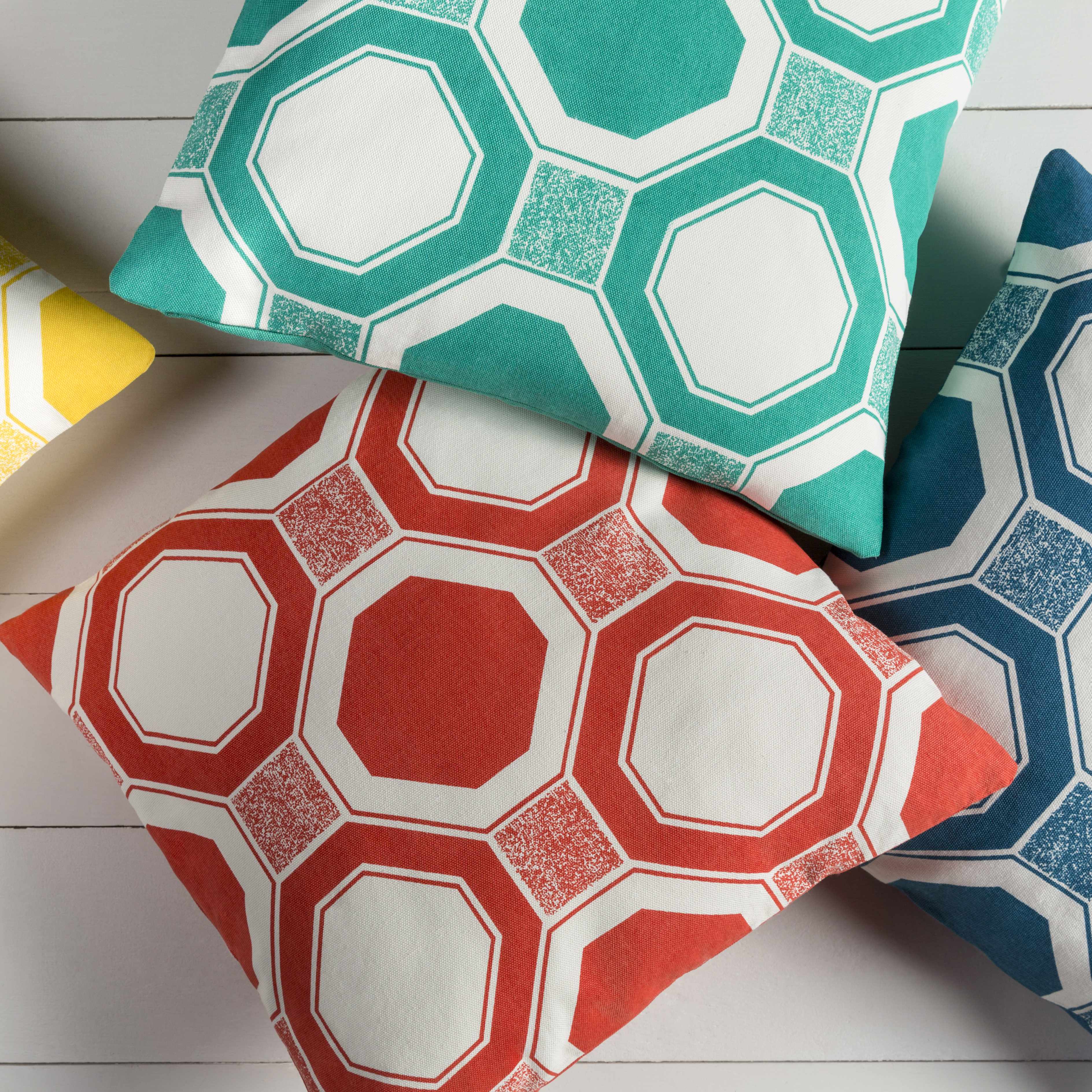 Telarah Throw Pillow - Clearance-1