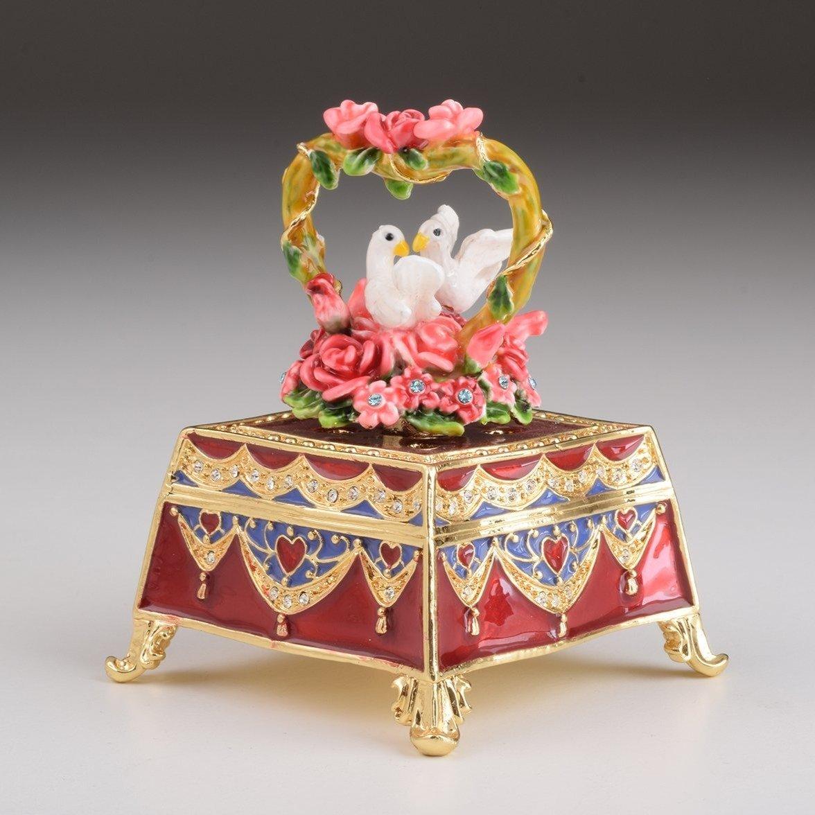 Red Decorated Box with Roses and Two White Doves - PRHOMZ