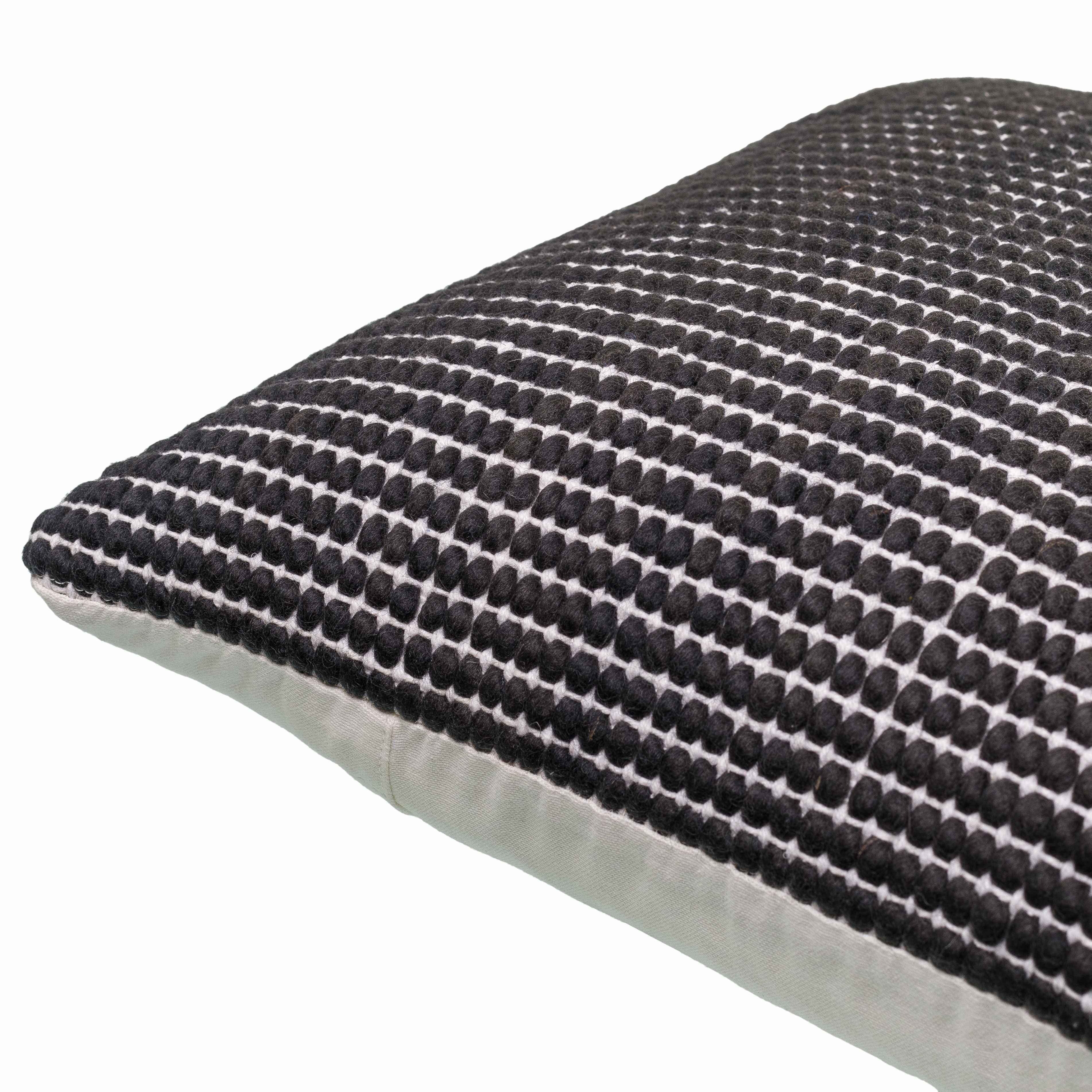 Trory Throw Pillow - PRHOMZ