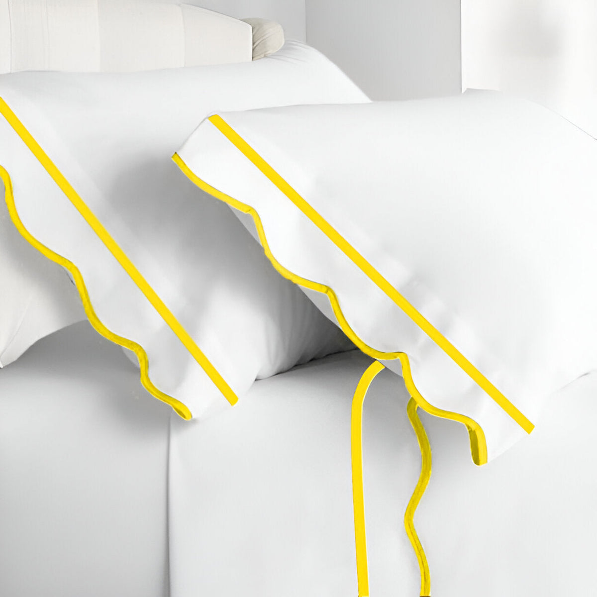 400TC Cotton Scallop Embroidery & Border Sateen Solid Pillowcases (Set Of 2)