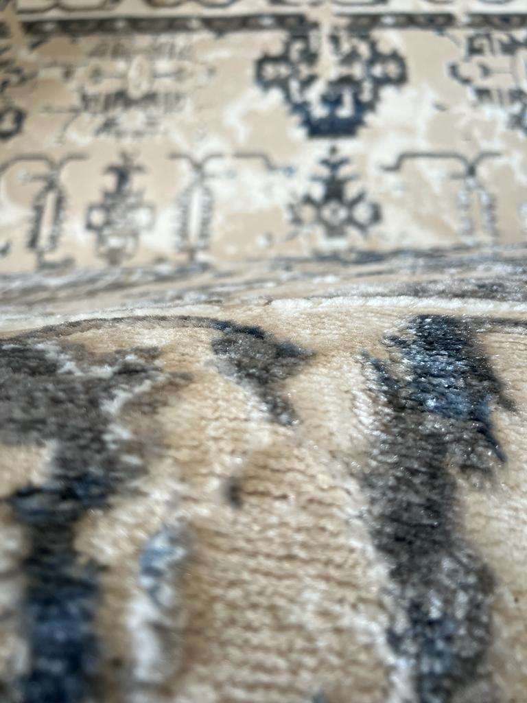 ROY's Home High&Low Area Rugs, Silver and Dark Shiny Effect