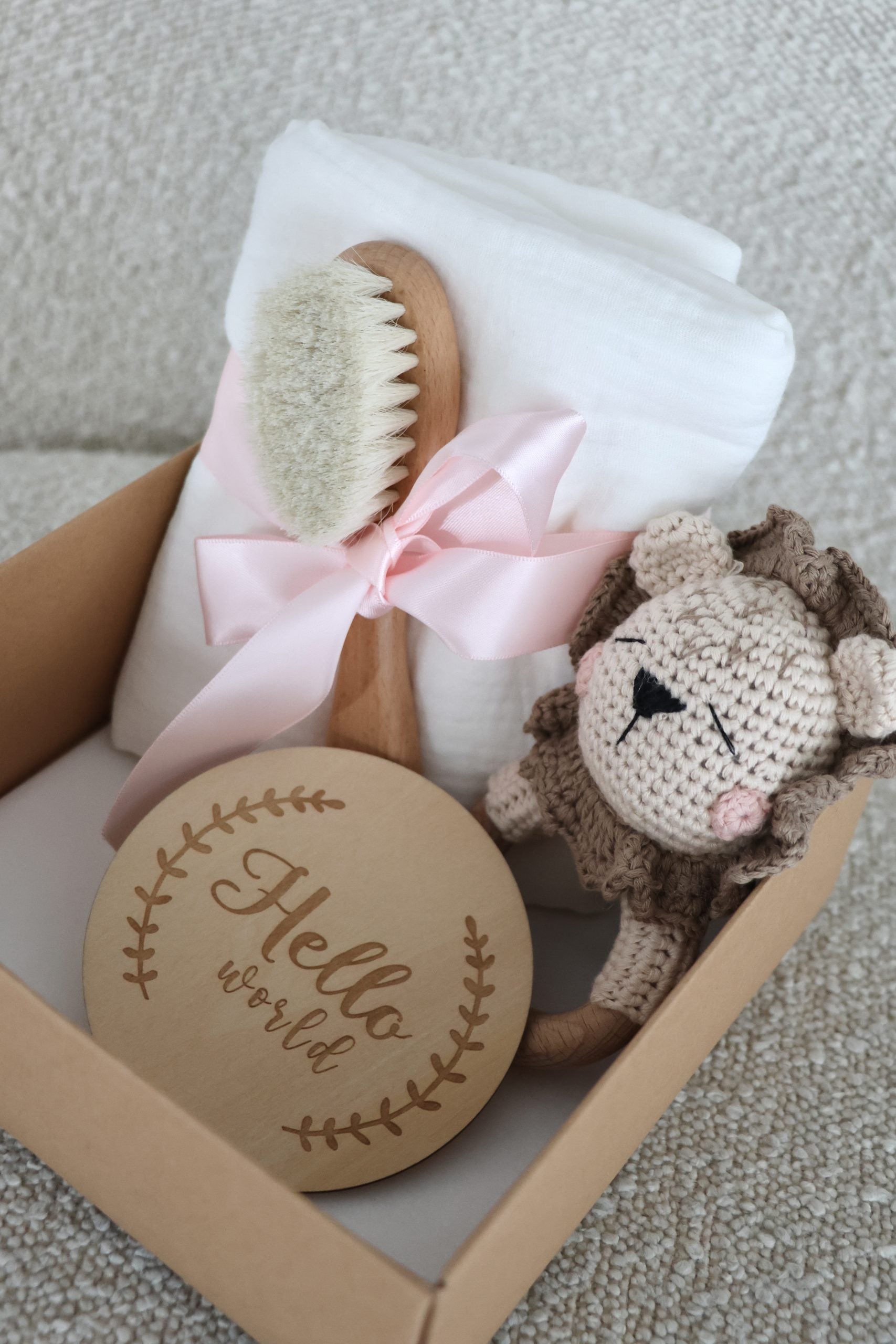 Crochet Giftbox Lion-3