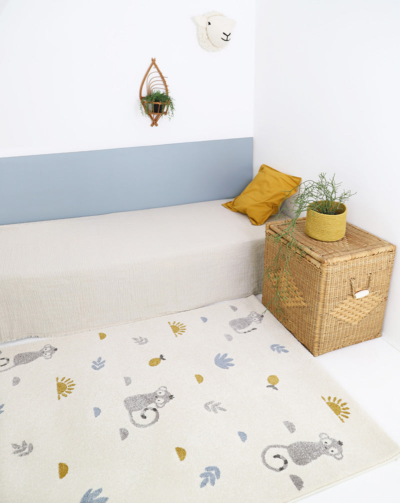 LITTLE WILD MONKEY HONEY M children's rug