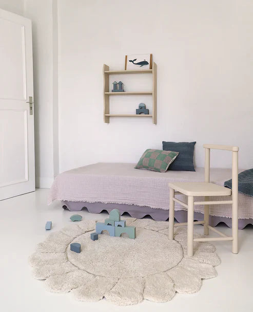 GABRIELLE Round washable cotton children's bedroom rug with ‘petals’ finish