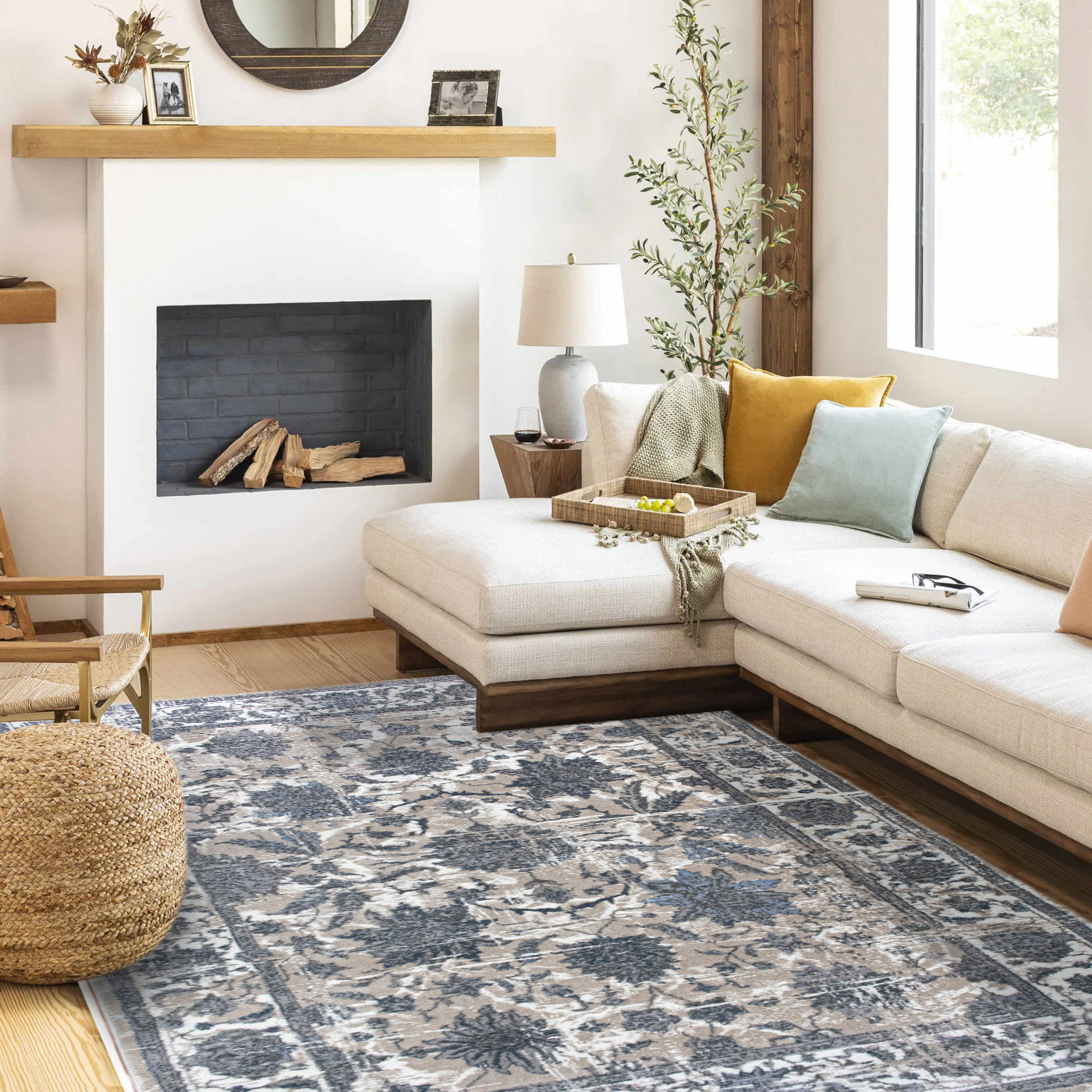 ROY's Home Navy Big Flower Area Rugs, Vintage Effect Lines
