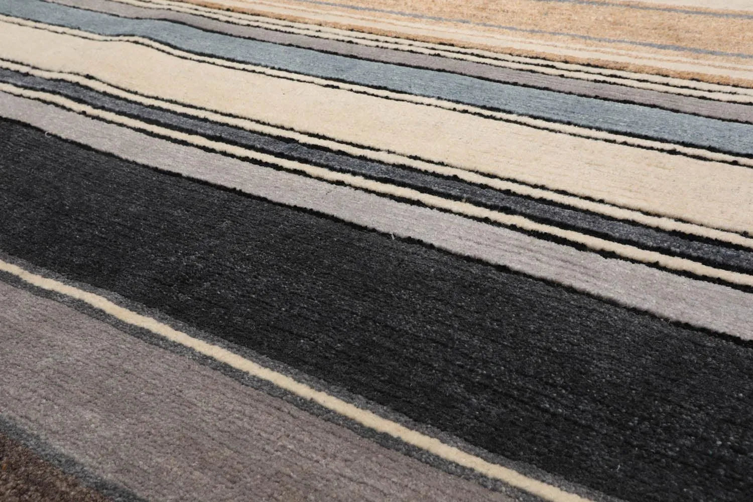 5'6''x8'6'' Hand Knotted Tibetan 100% Wool Tibetan Modern & Contemporary Oriental Area Rug Ivory, Gray Color