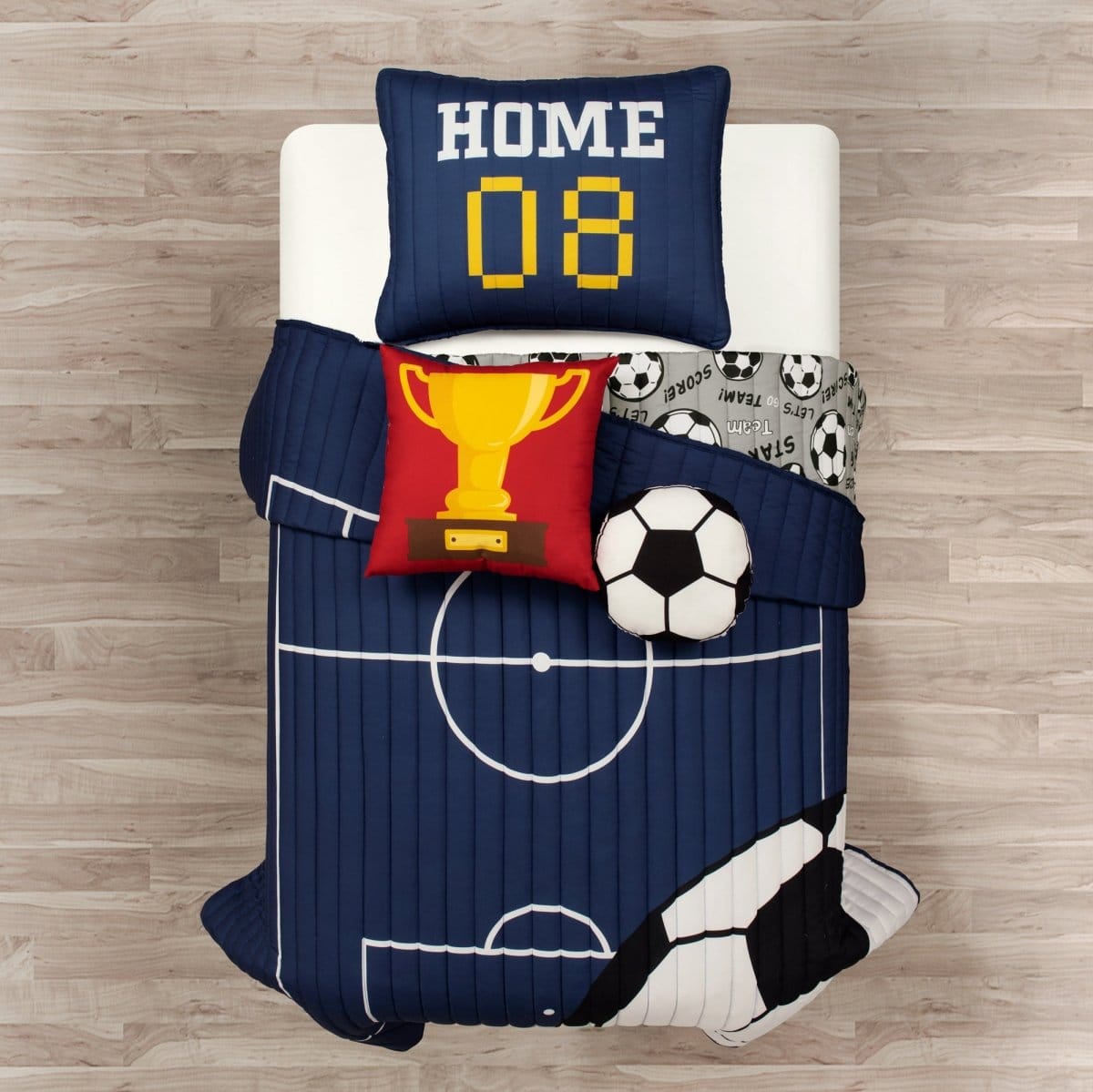 Soccer Game Reversible Quilt Set