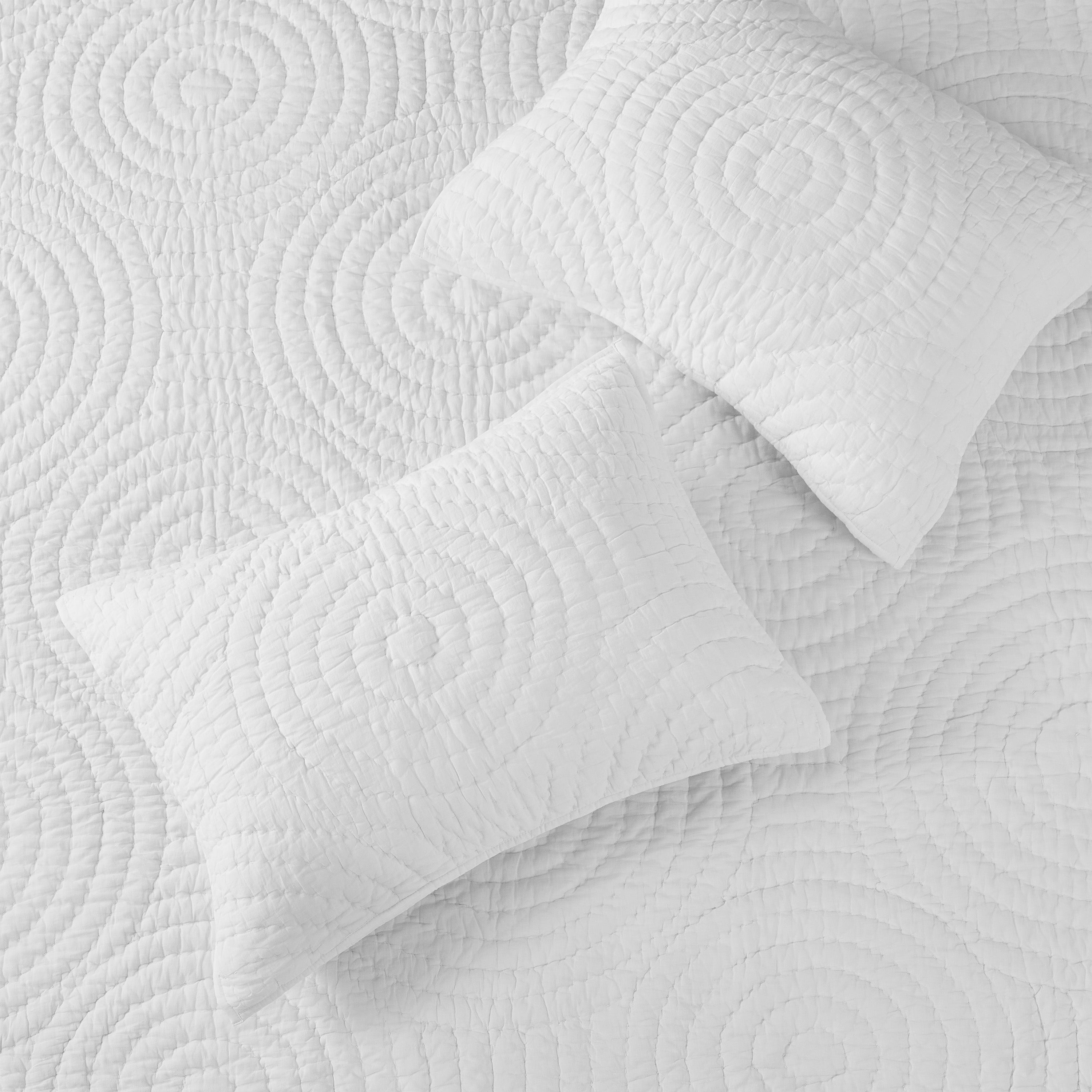 Halo Cotton Voile Hand Stitched Quilt Set