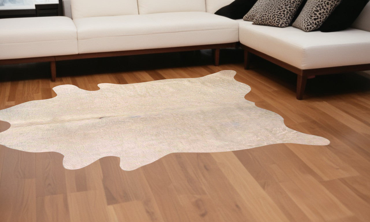 6' X 7' Off White Natural Cowhide Area Rug-0